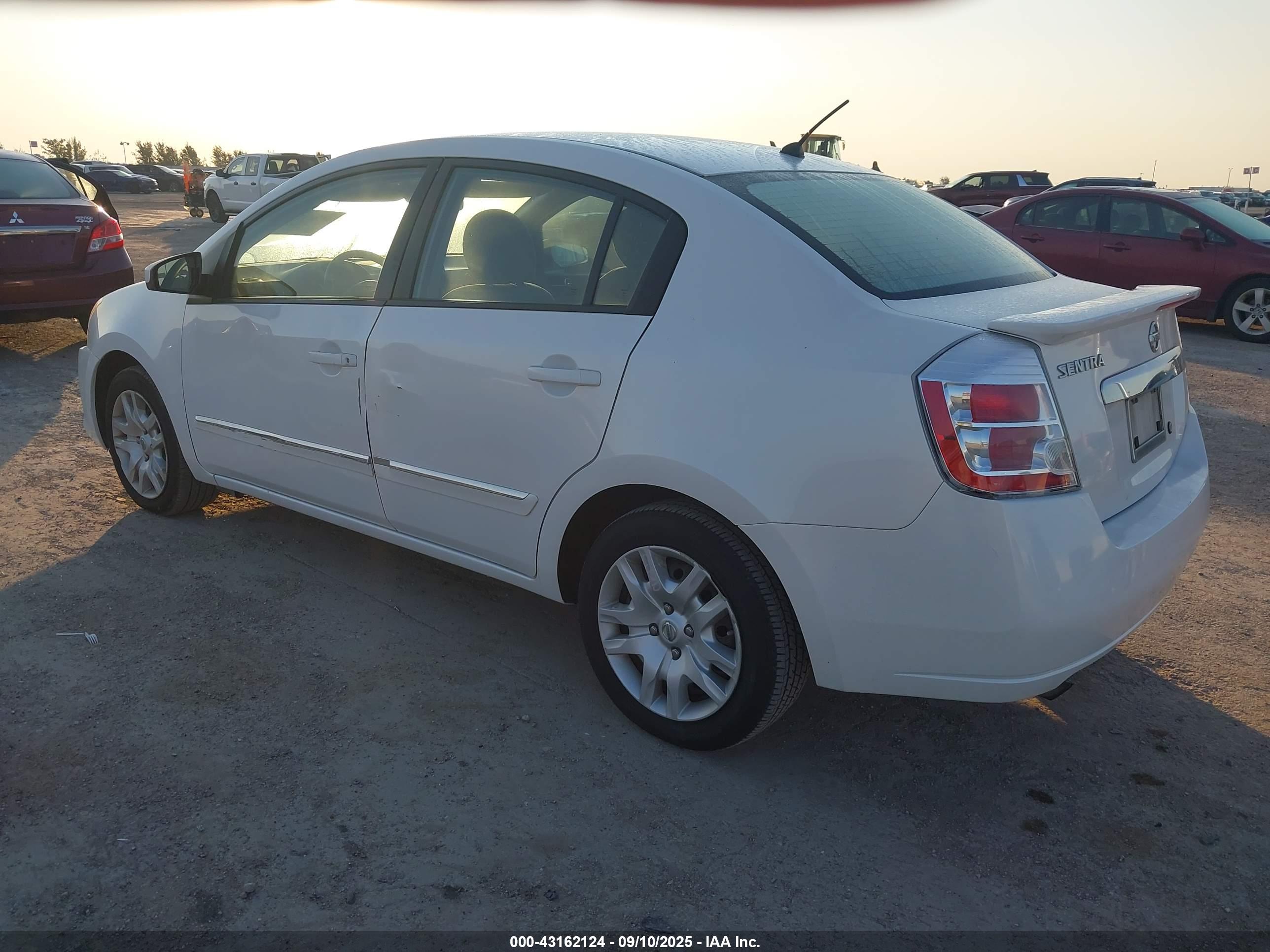 NISSAN SENTRA image 3