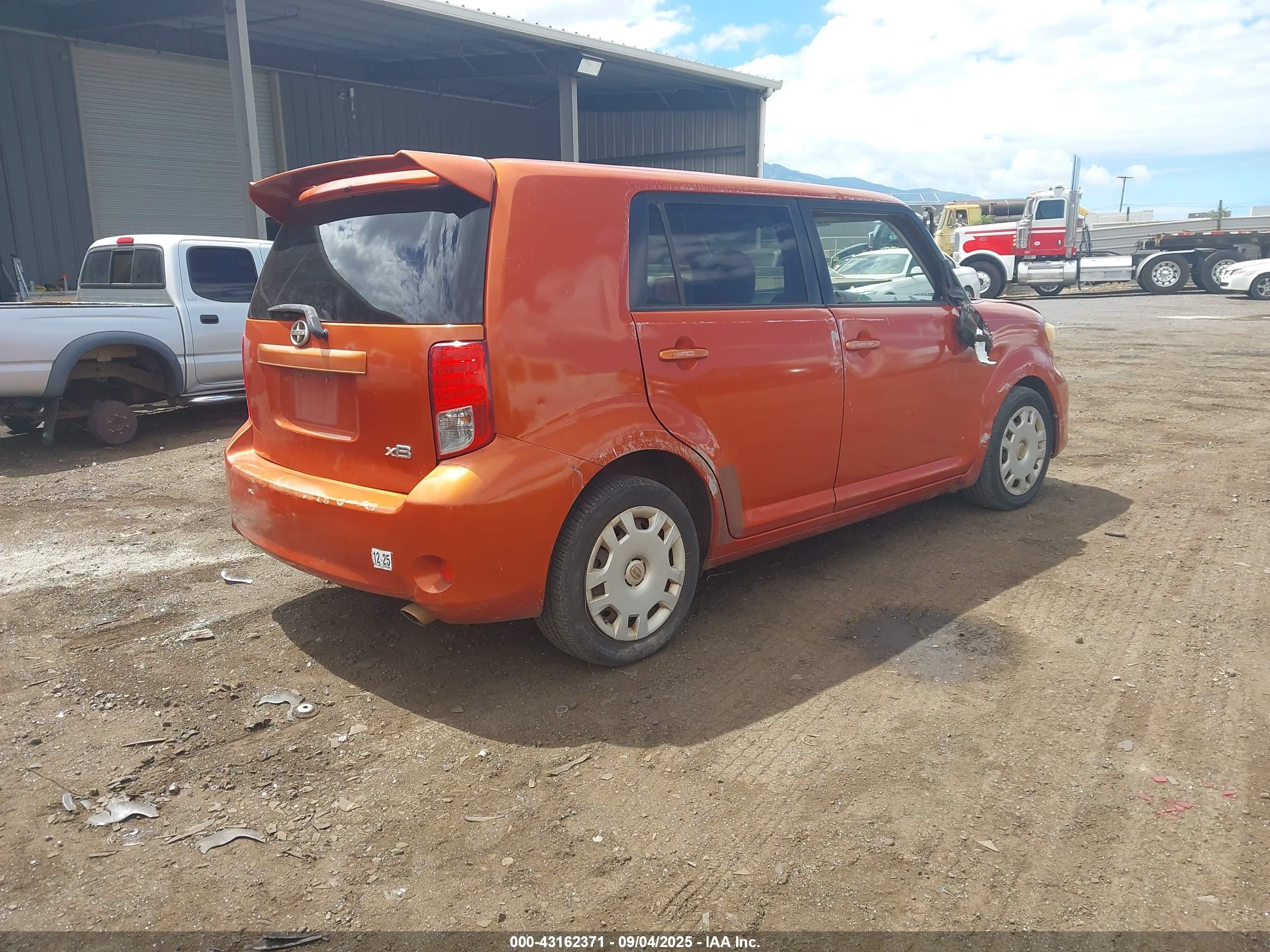 SCION XB image 4