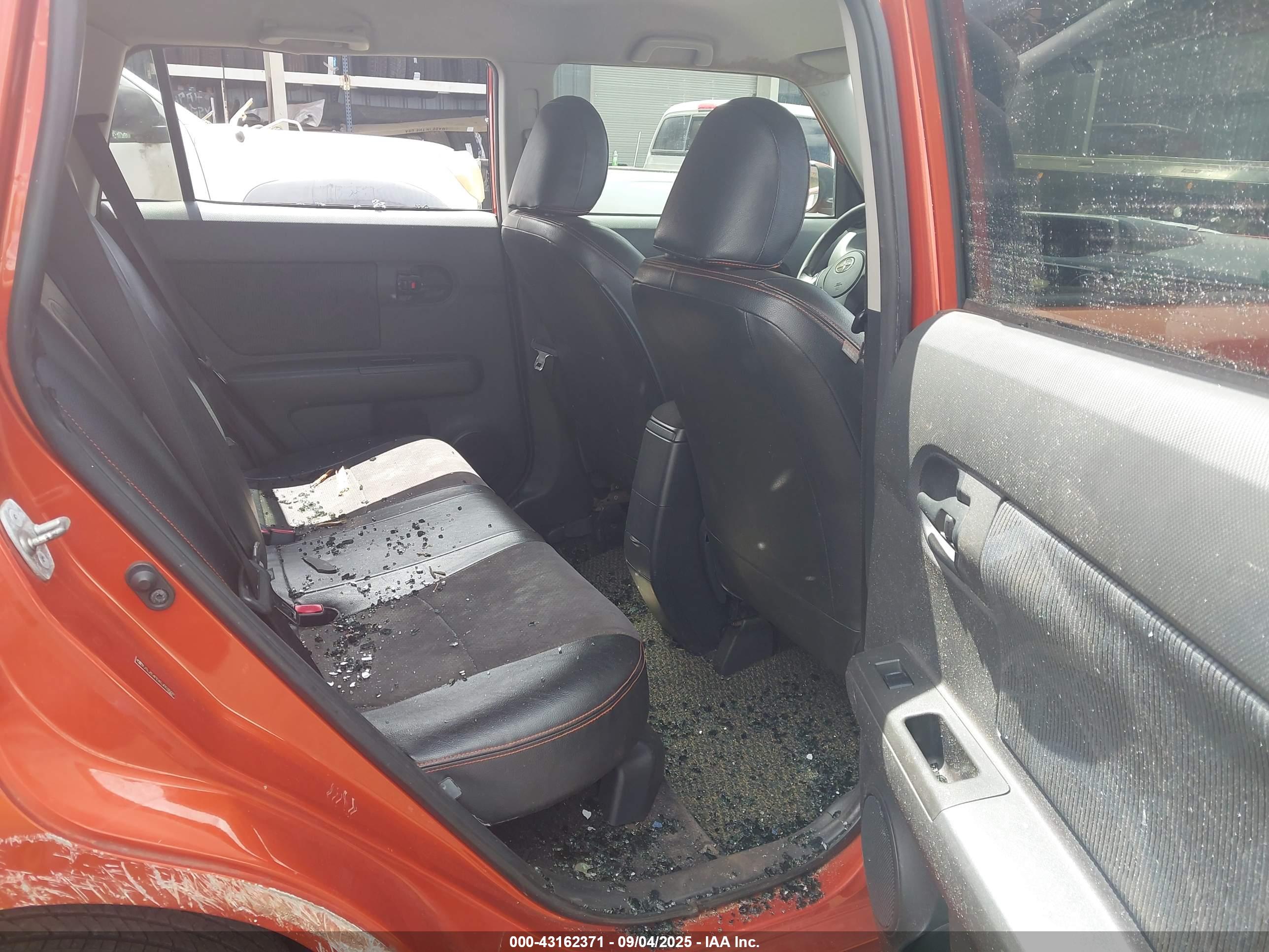SCION XB image 8
