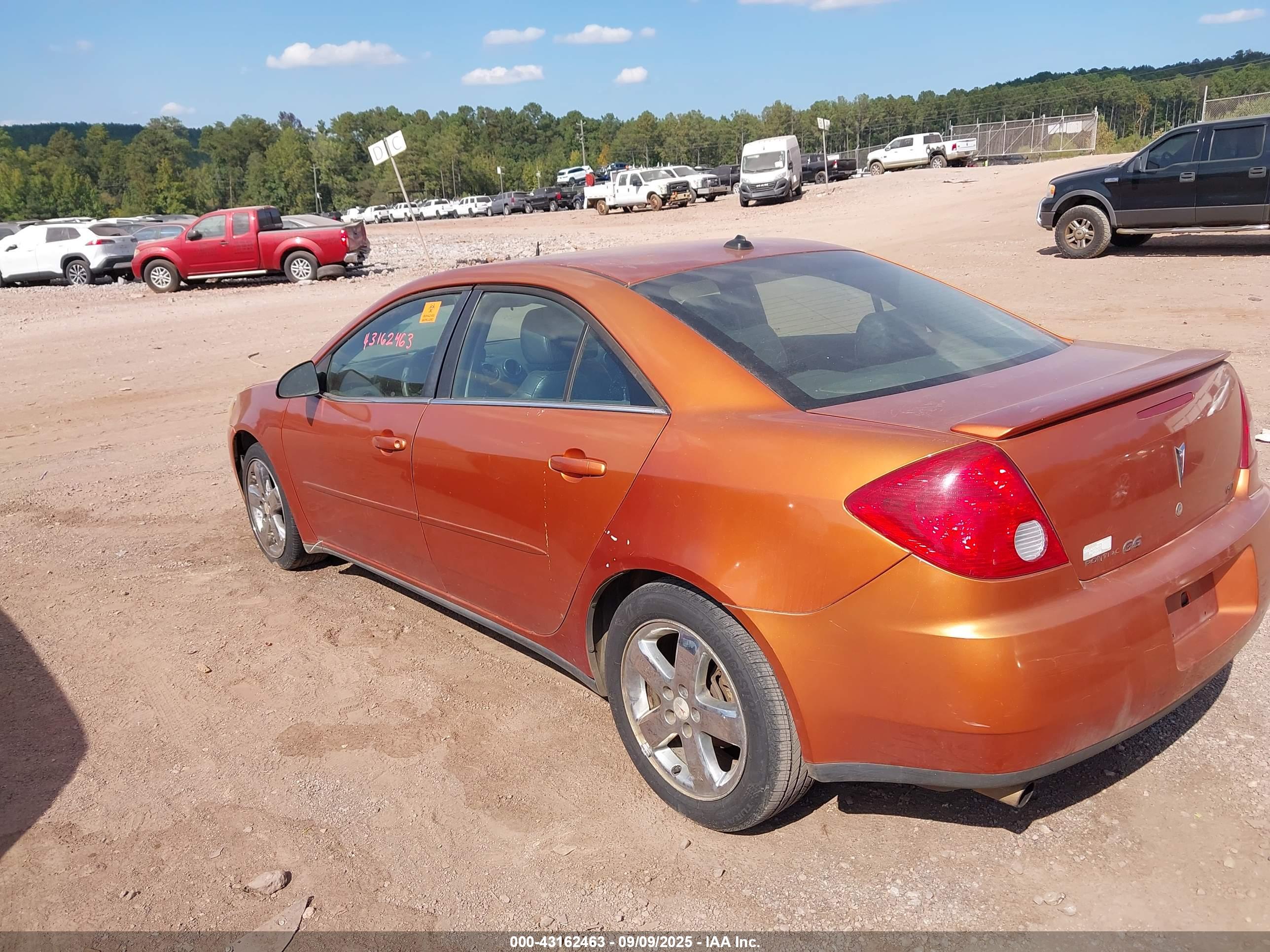PONTIAC G6 image 3