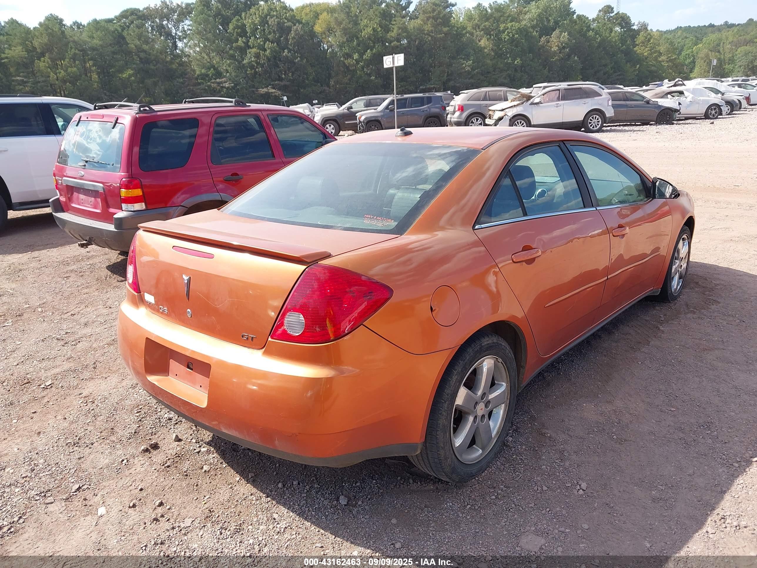 PONTIAC G6 image 4