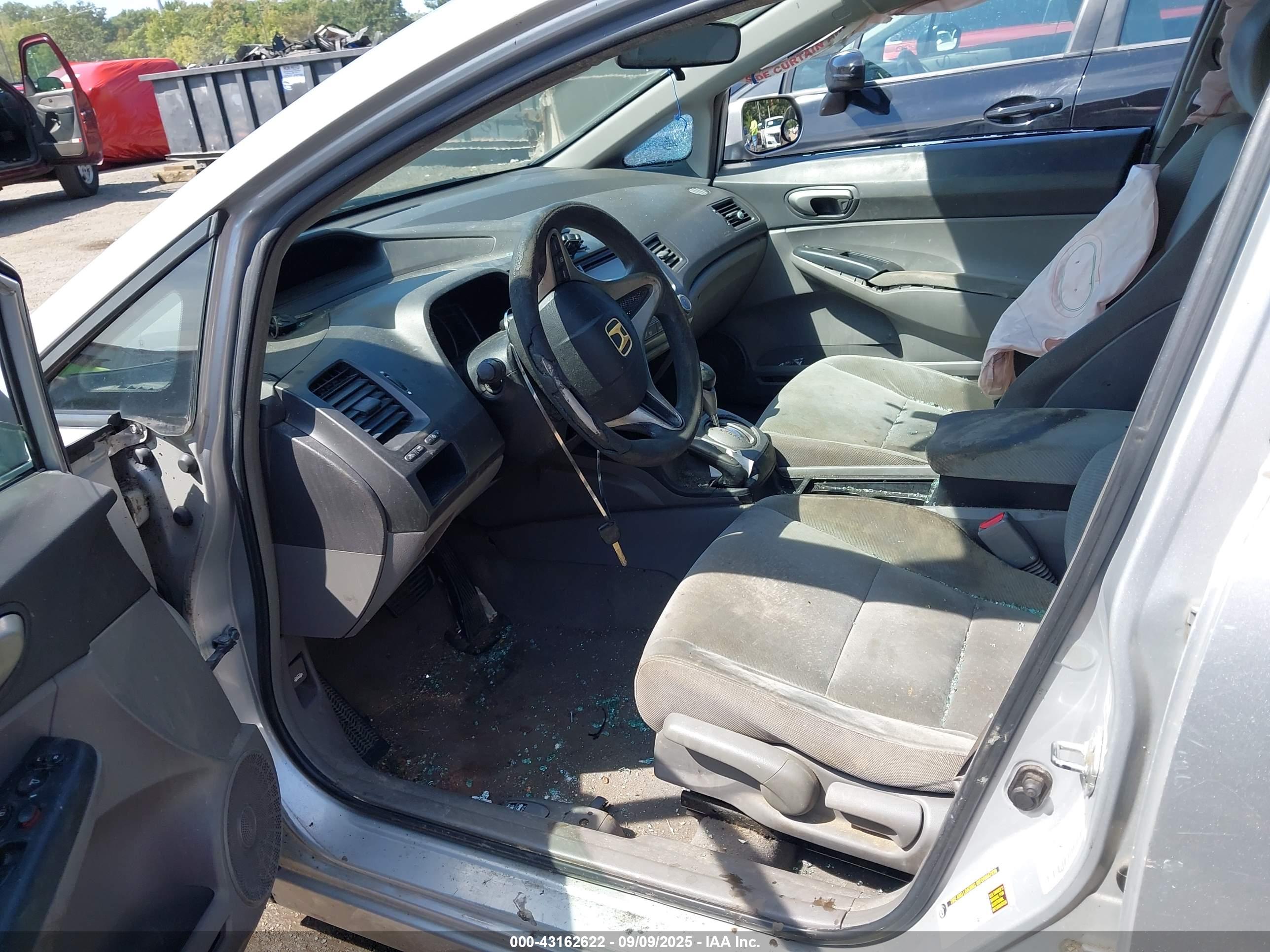 HONDA CIVIC image 5