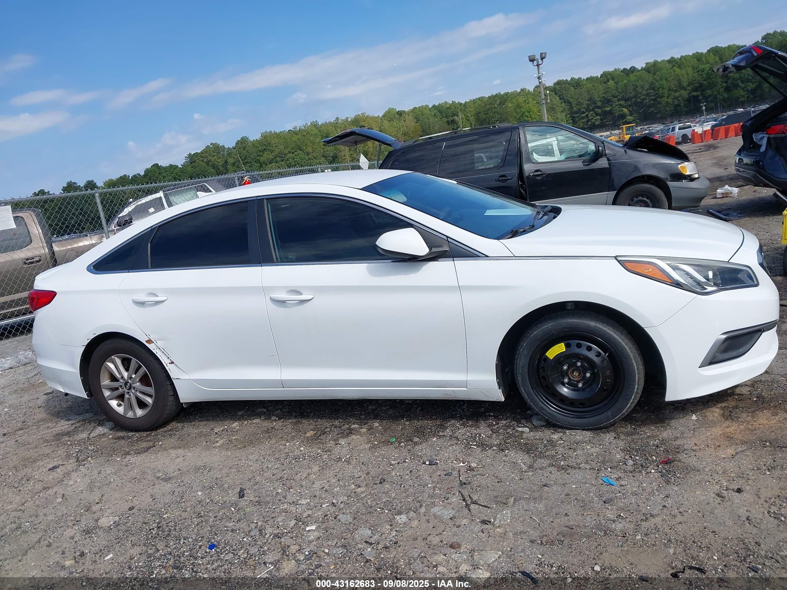 HYUNDAI SONATA image 6