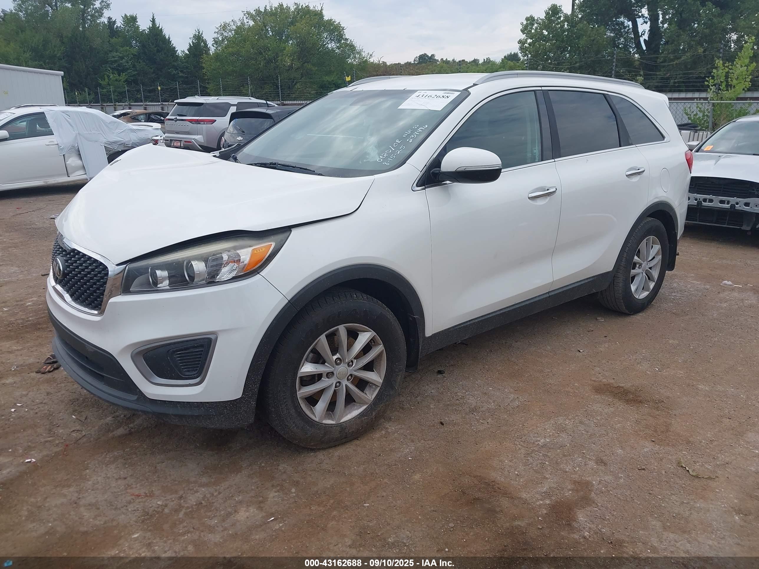 KIA SORENTO image 2
