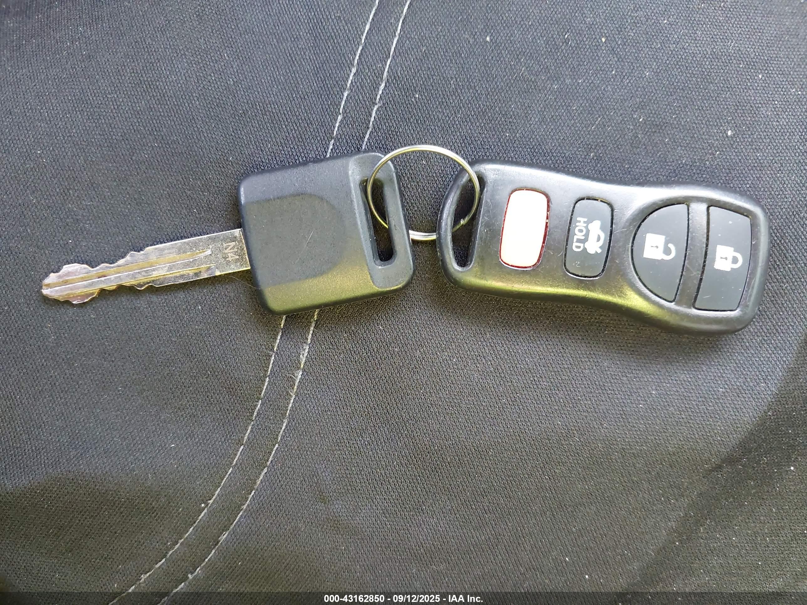 NISSAN FRONTIER image 11