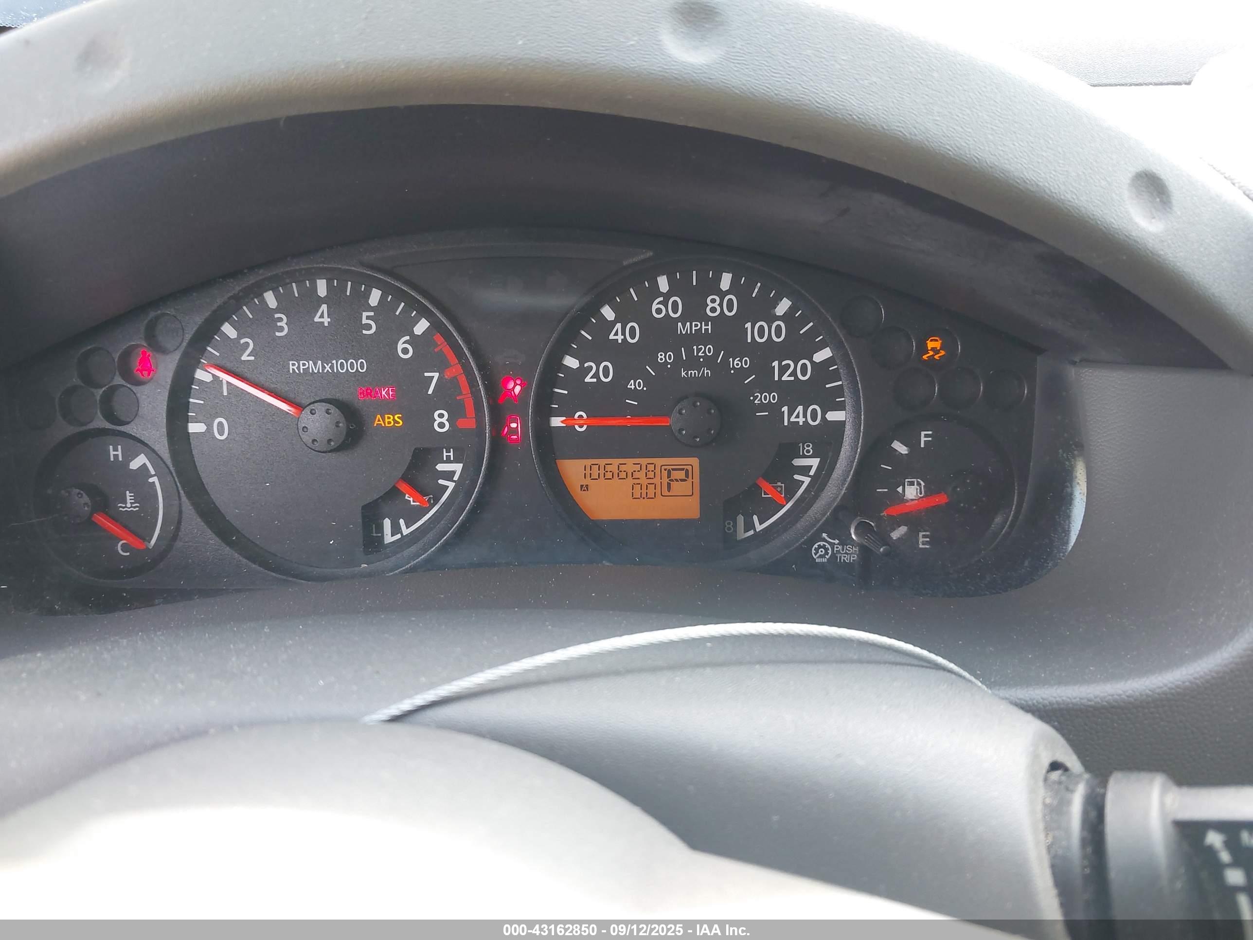 NISSAN FRONTIER image 7