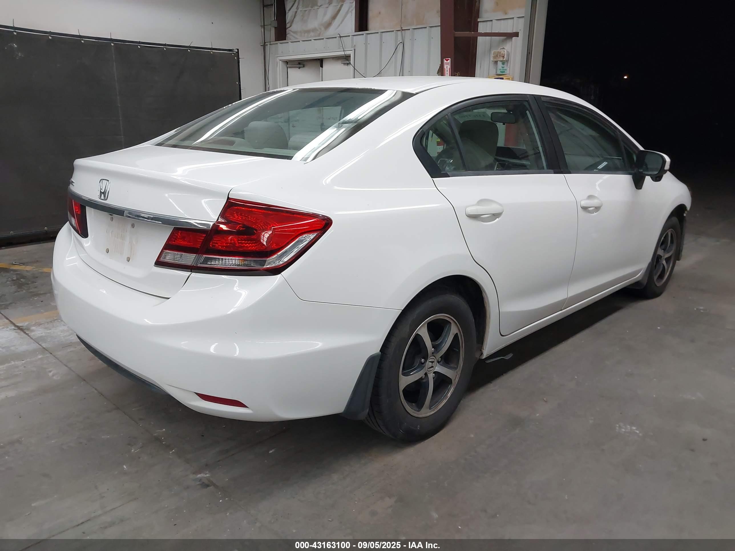 HONDA CIVIC image 4