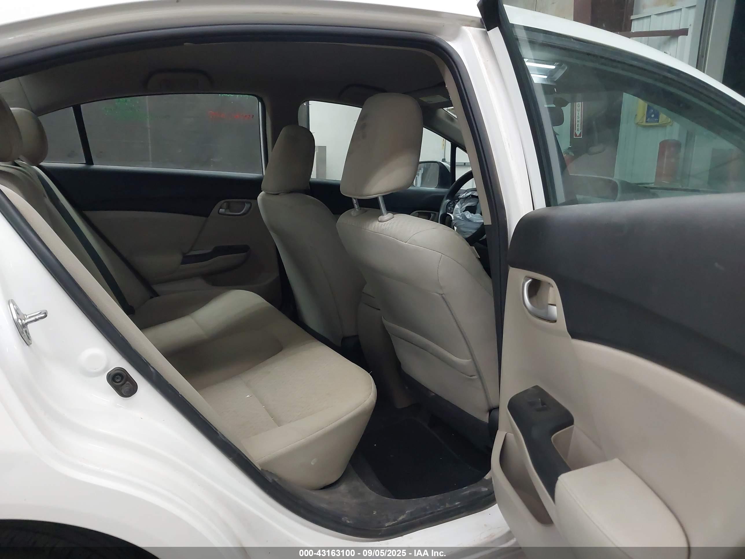 HONDA CIVIC image 8