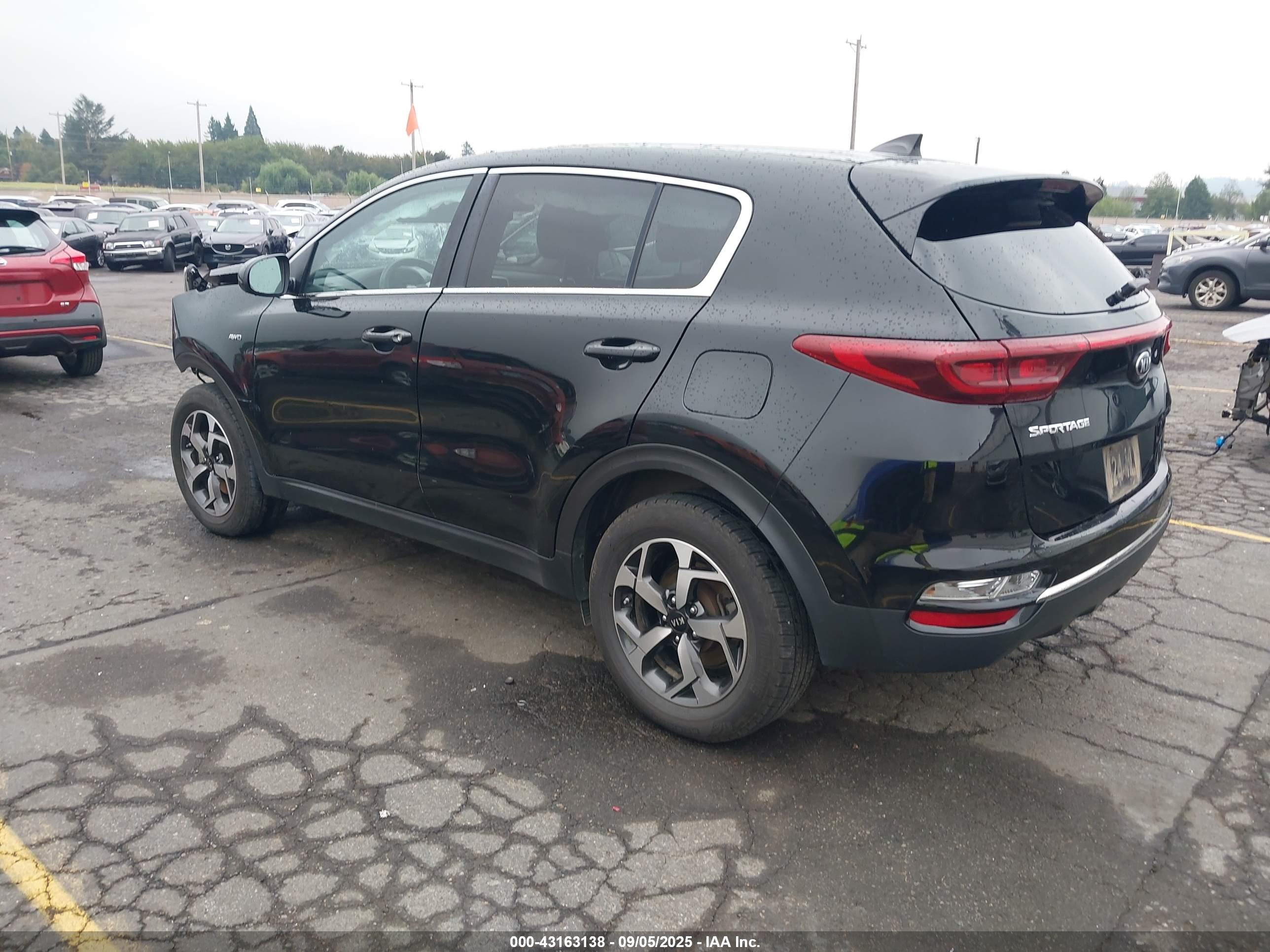 KIA SPORTAGE image 3