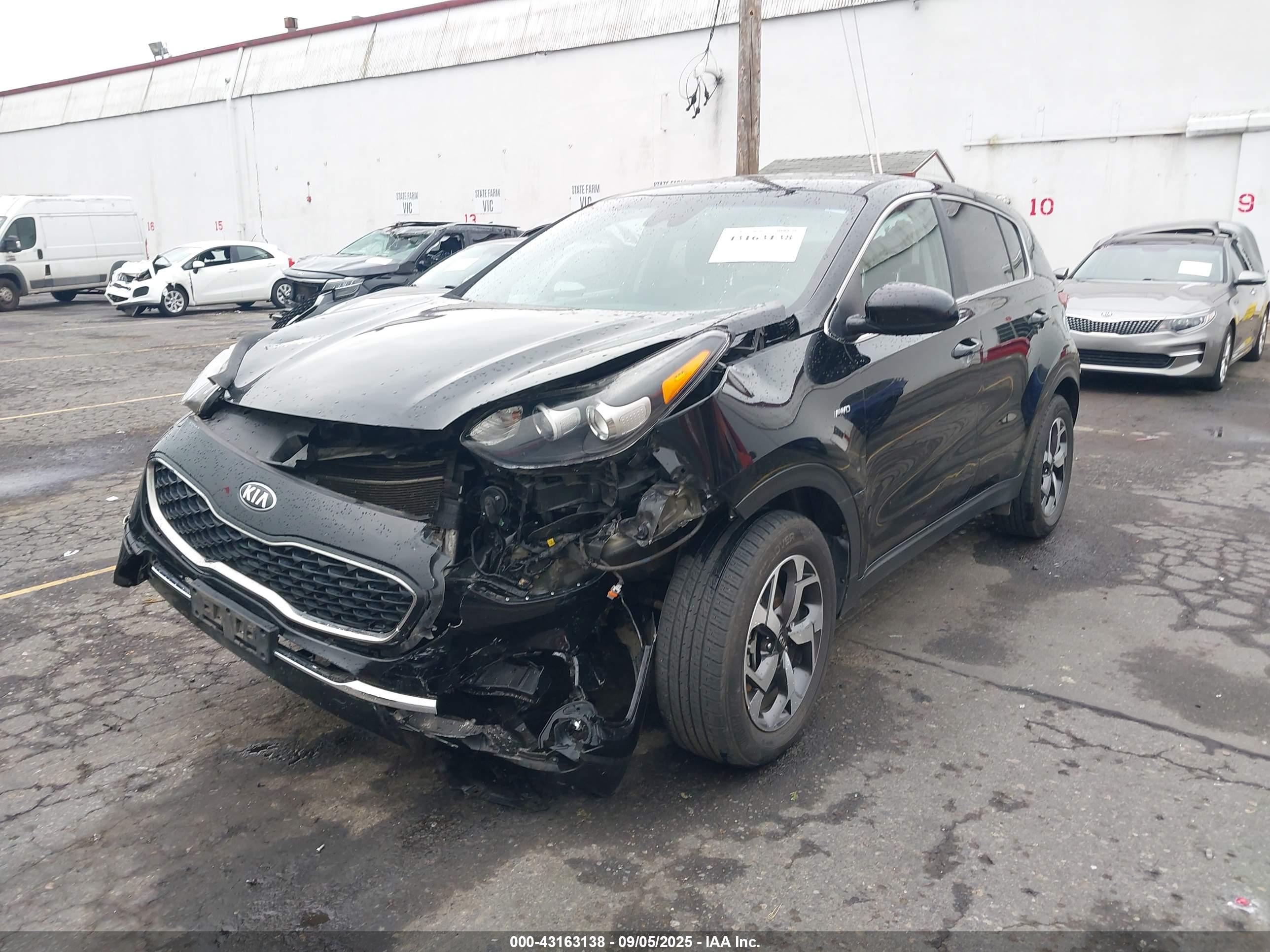 KIA SPORTAGE image 6