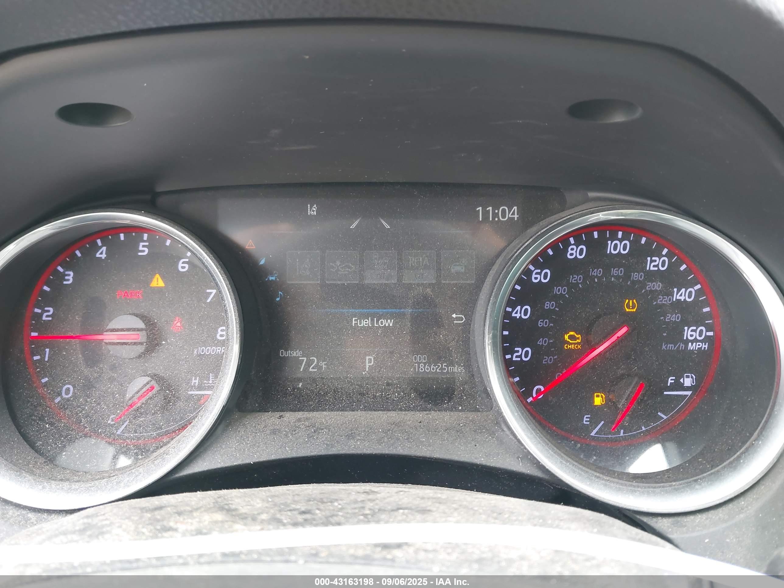 TOYOTA CAMRY image 7