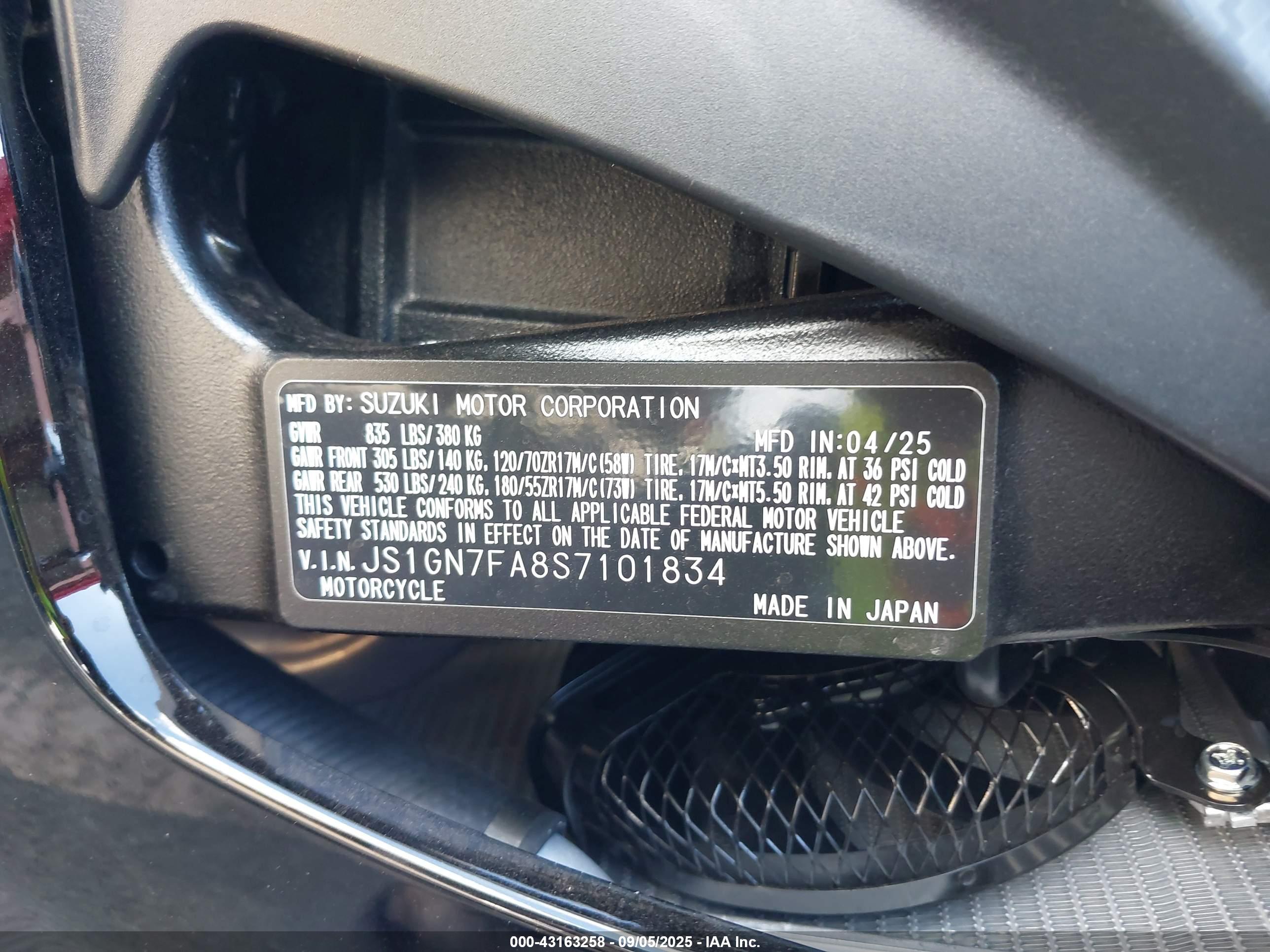 SUZUKI GSX-R600 image 10