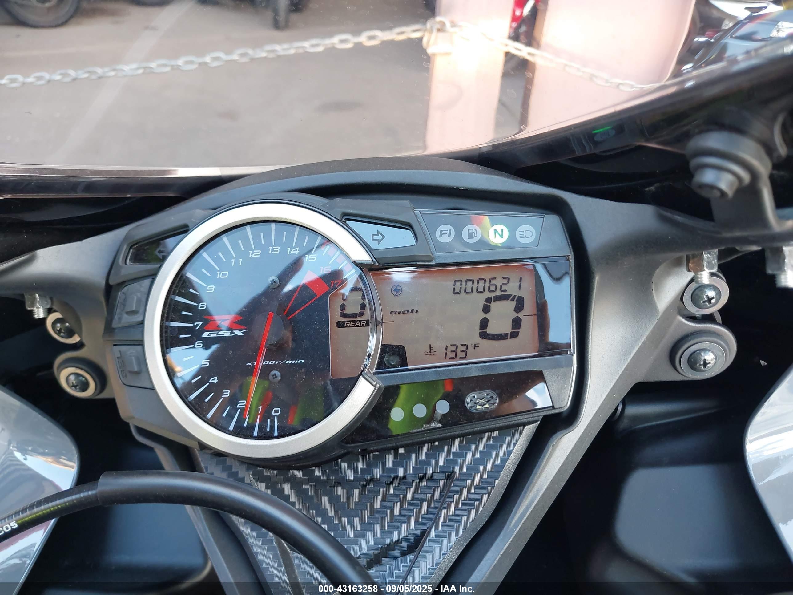 SUZUKI GSX-R600 image 7