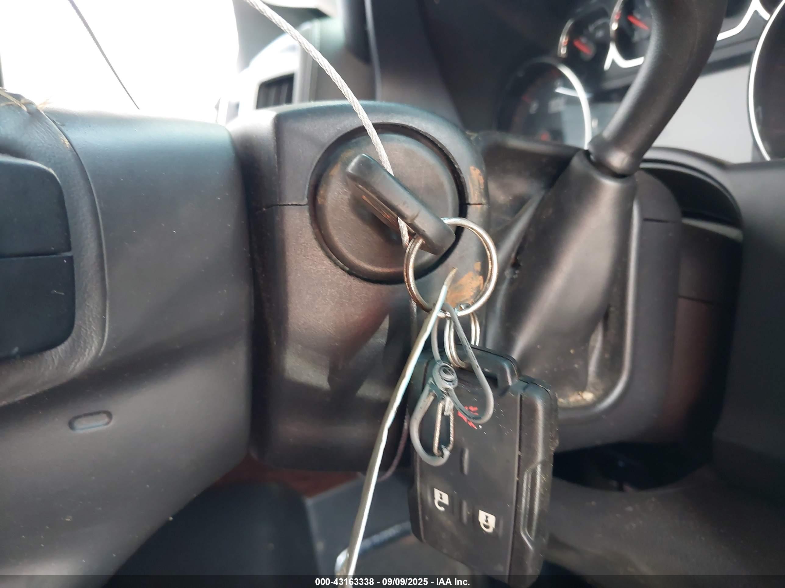 GMC SIERRA image 11