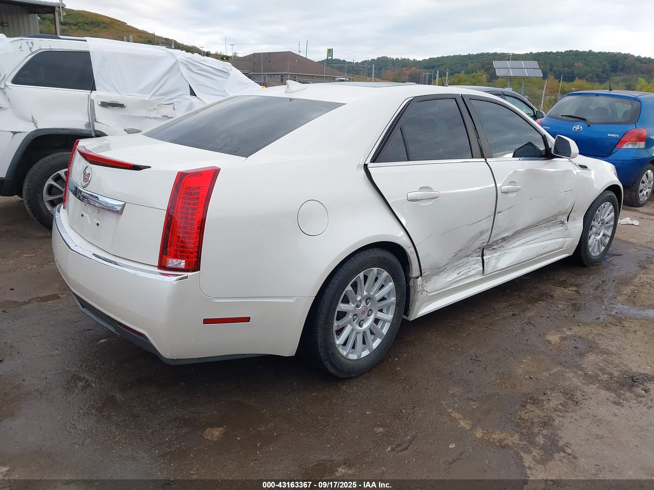 CADILLAC CTS image 4