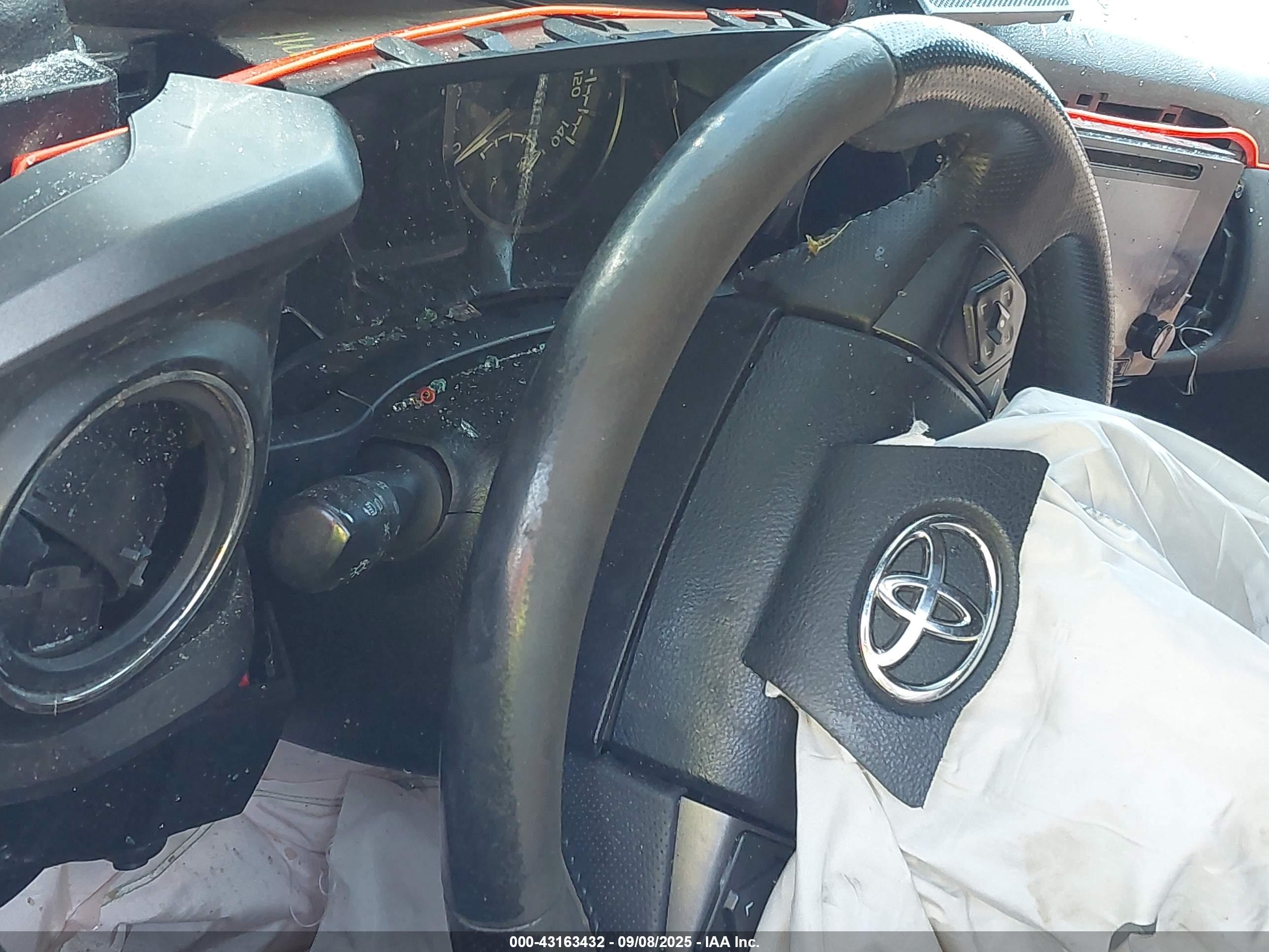 TOYOTA TACOMA image 7