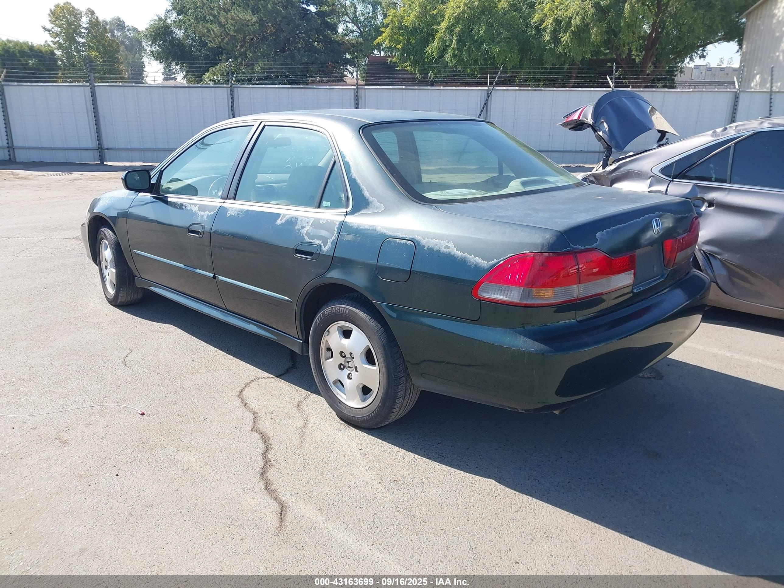 HONDA ACCORD image 3