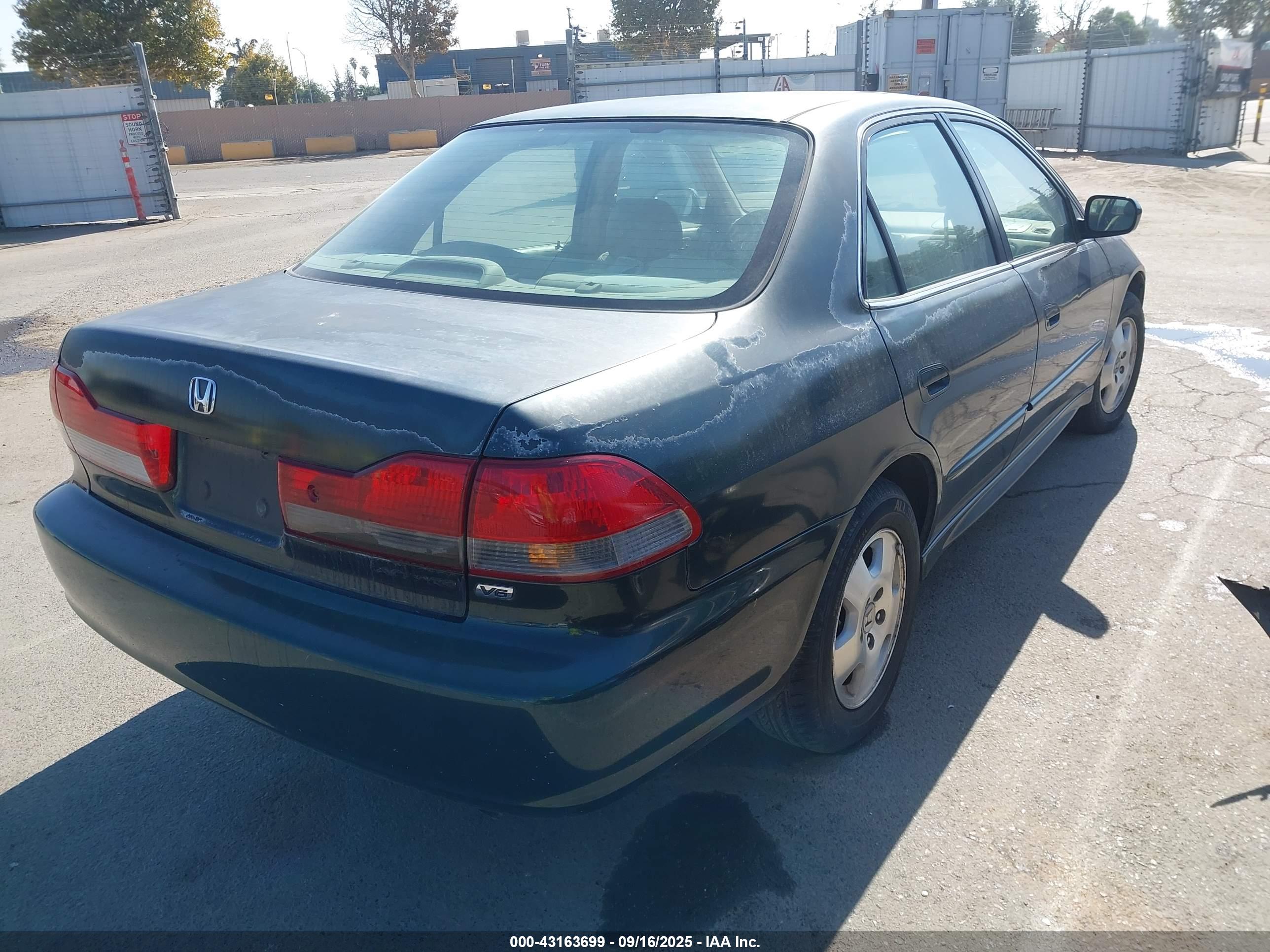 HONDA ACCORD image 4