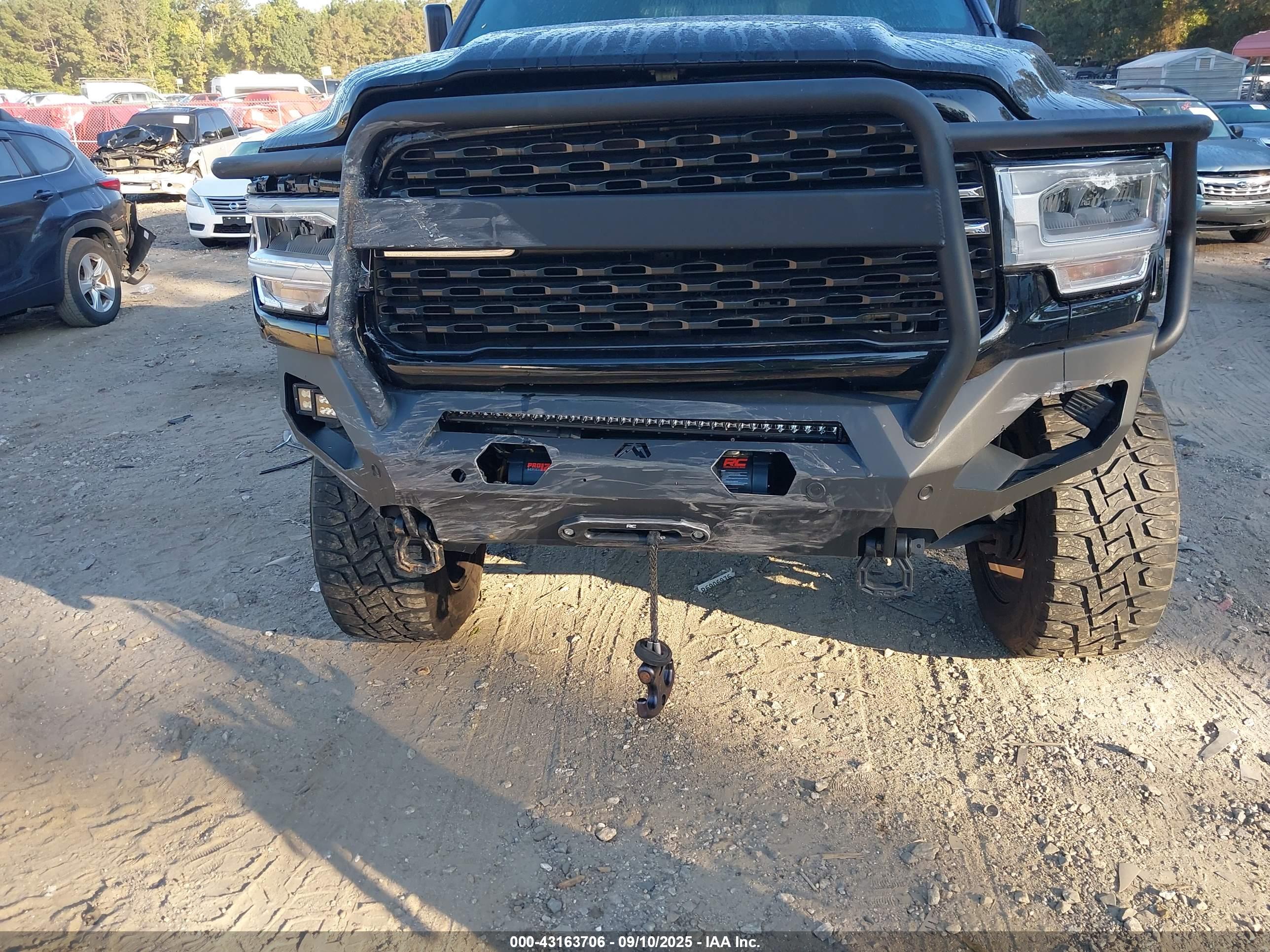 RAM 2500 image 6