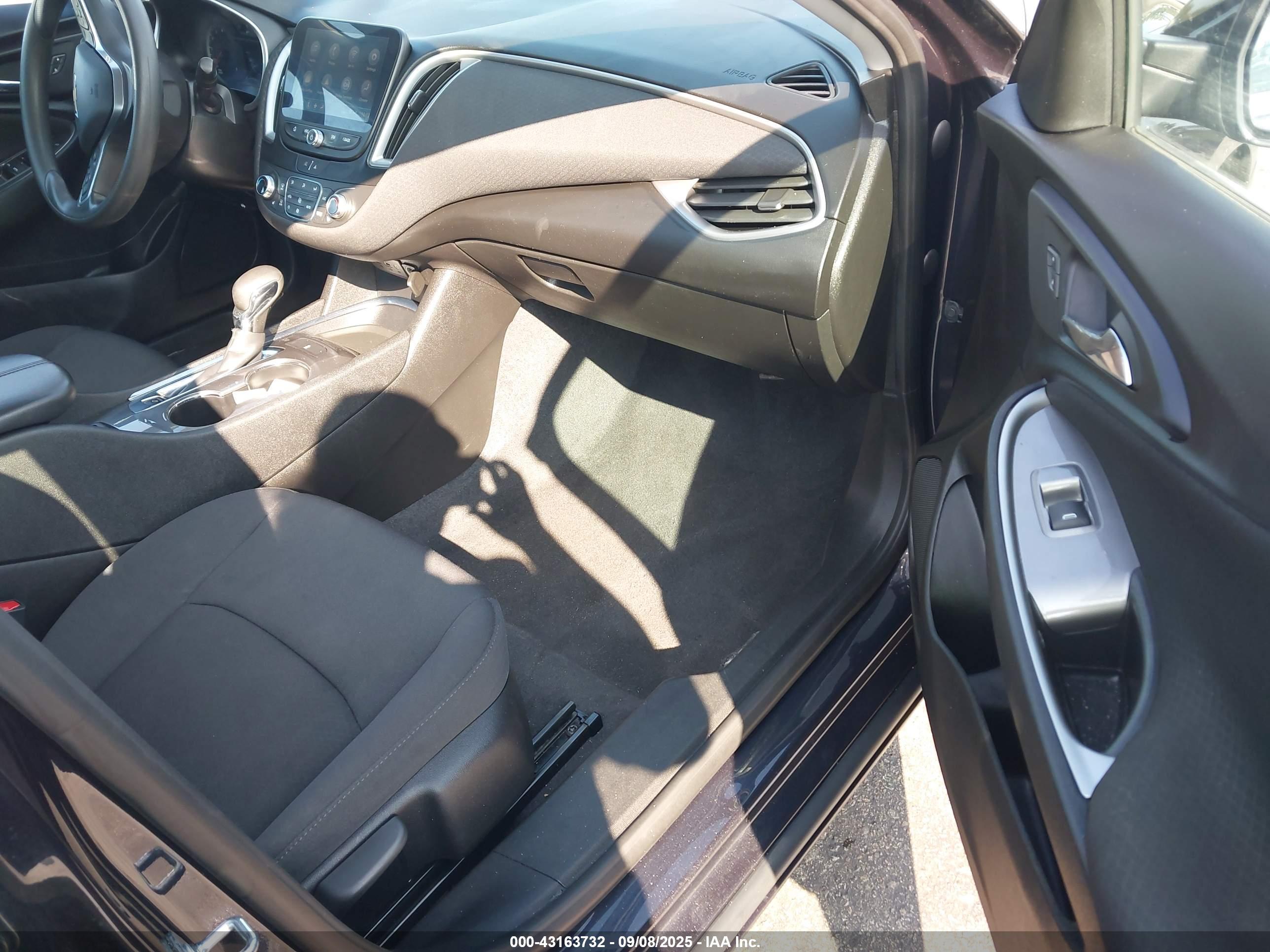 CHEVROLET MALIBU image 5