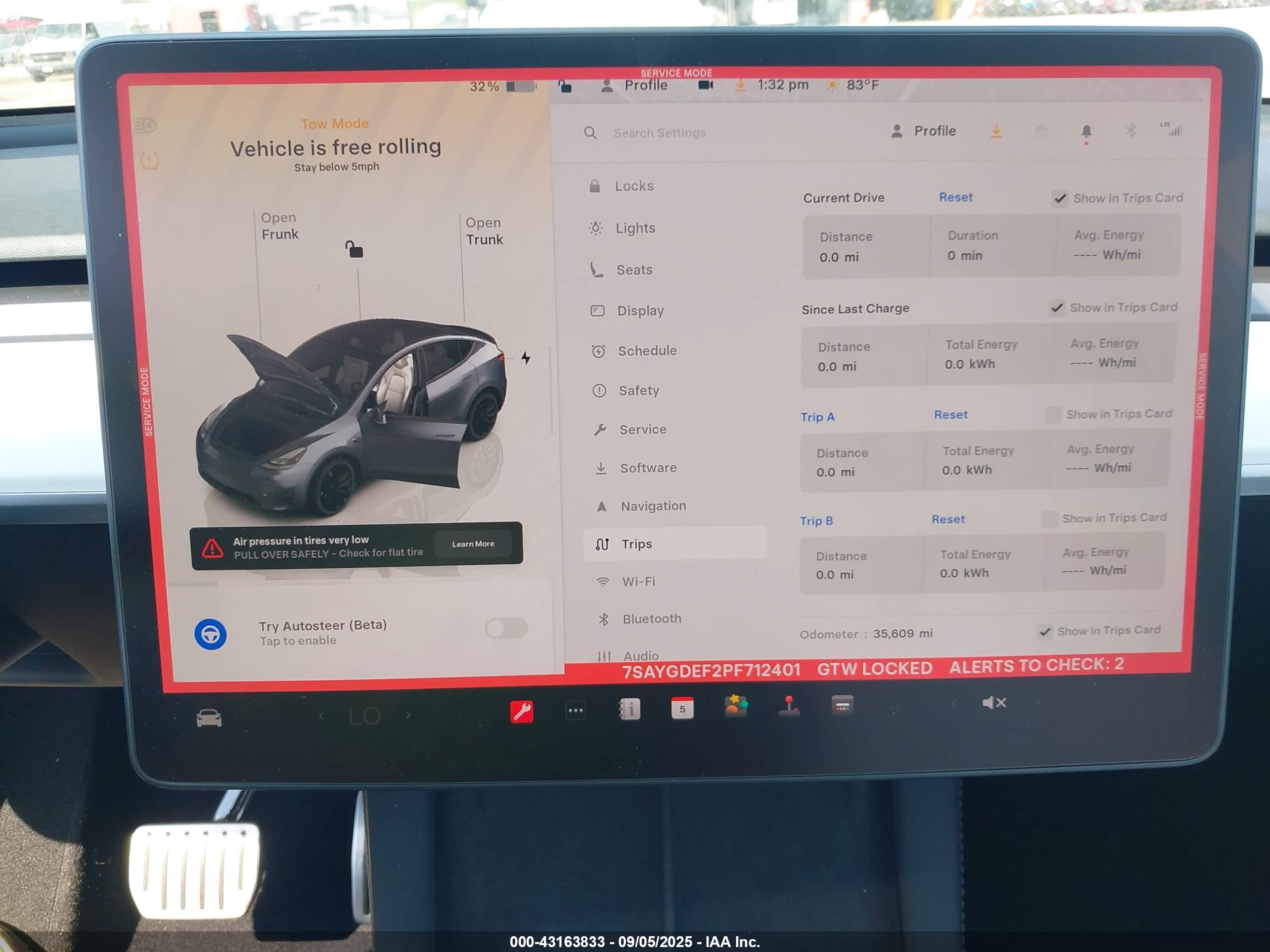 TESLA MODEL image 7