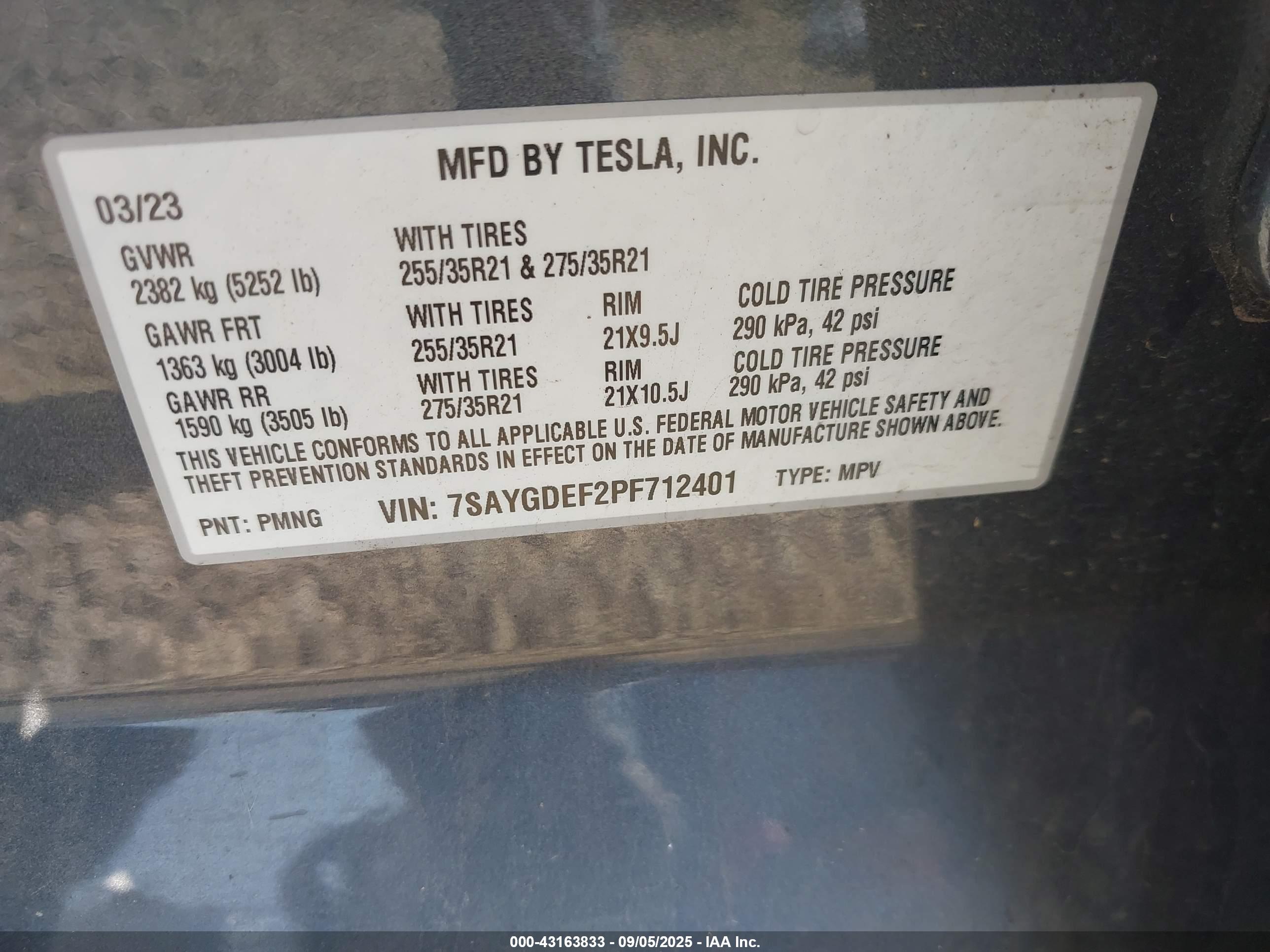 TESLA MODEL image 9