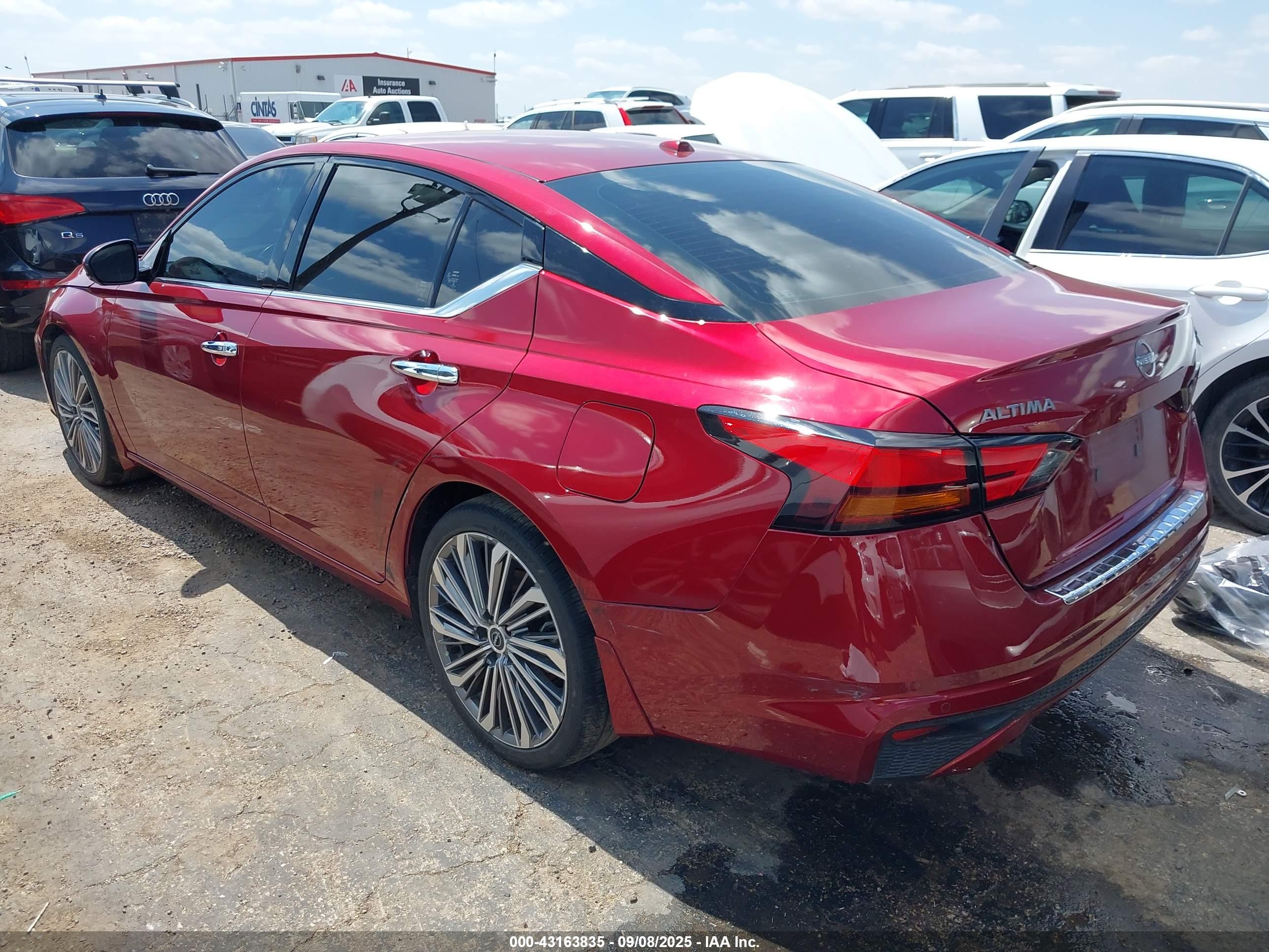 NISSAN ALTIMA image 3
