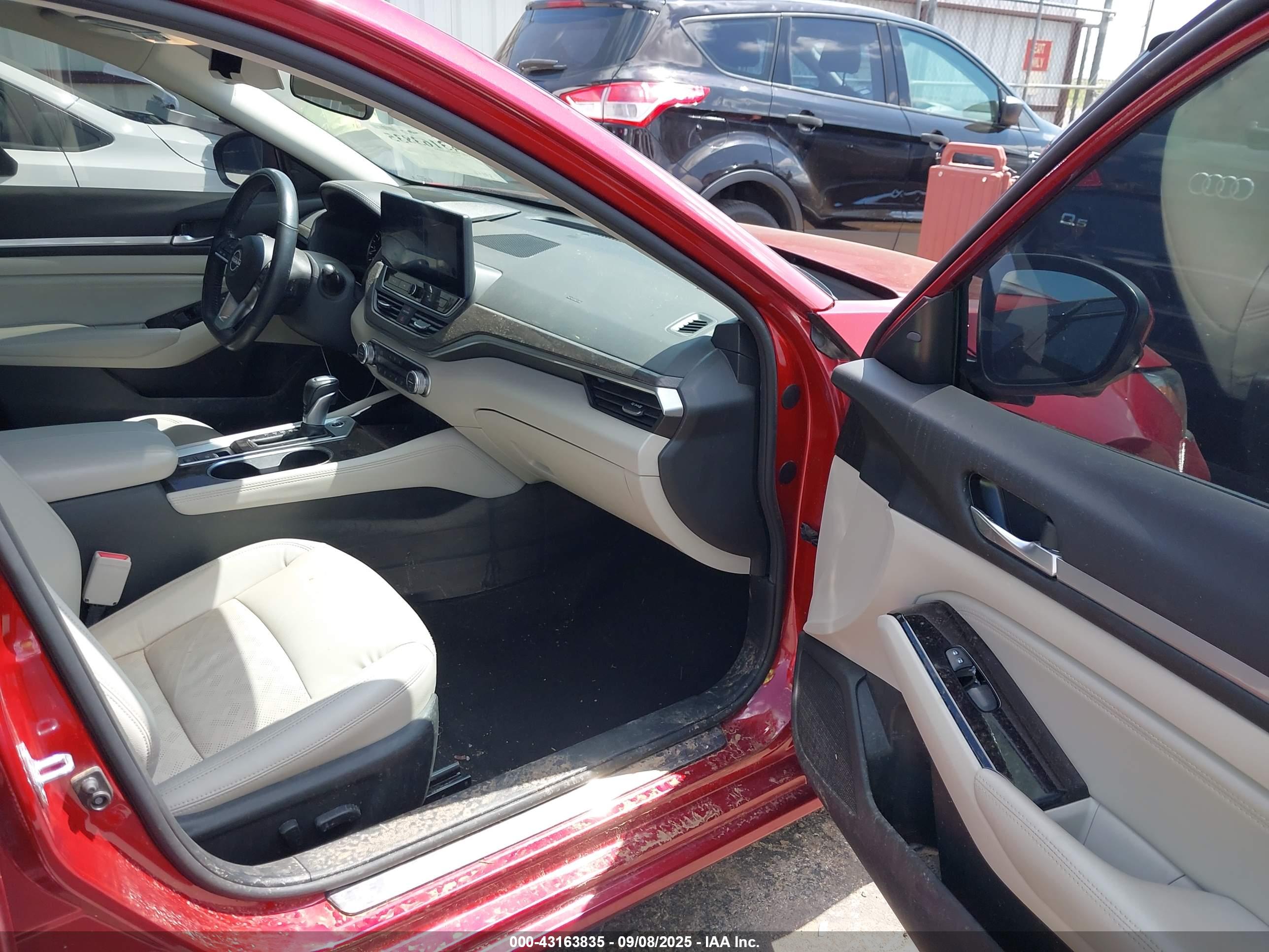 NISSAN ALTIMA image 5