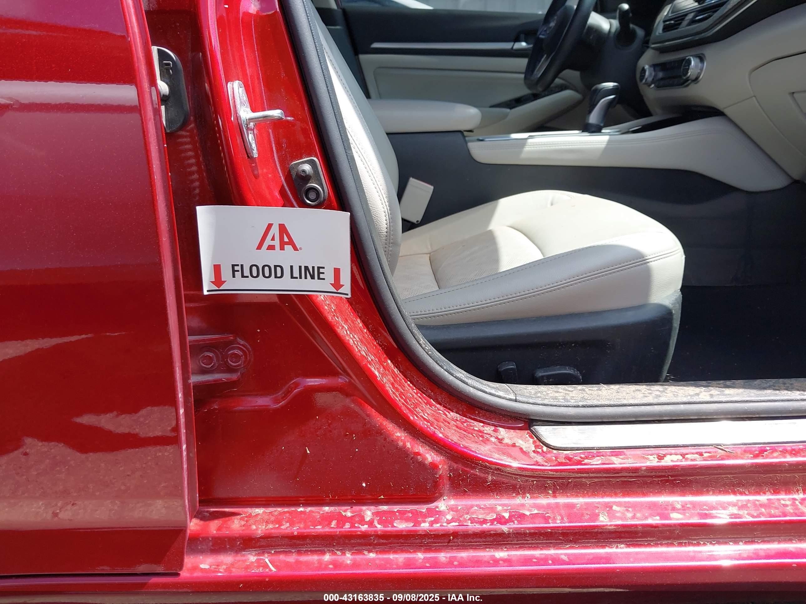 NISSAN ALTIMA image 6