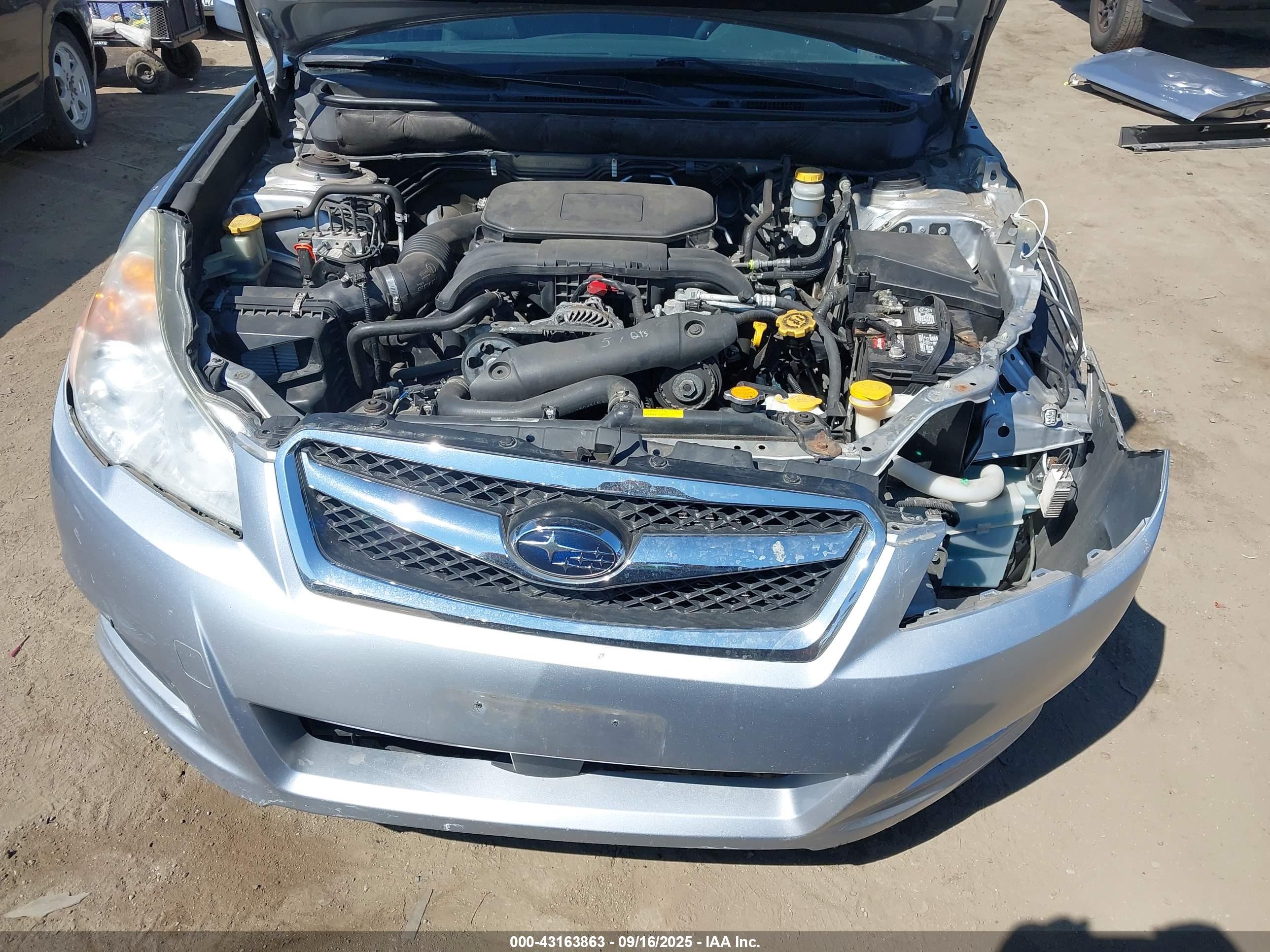 SUBARU LEGACY image 10