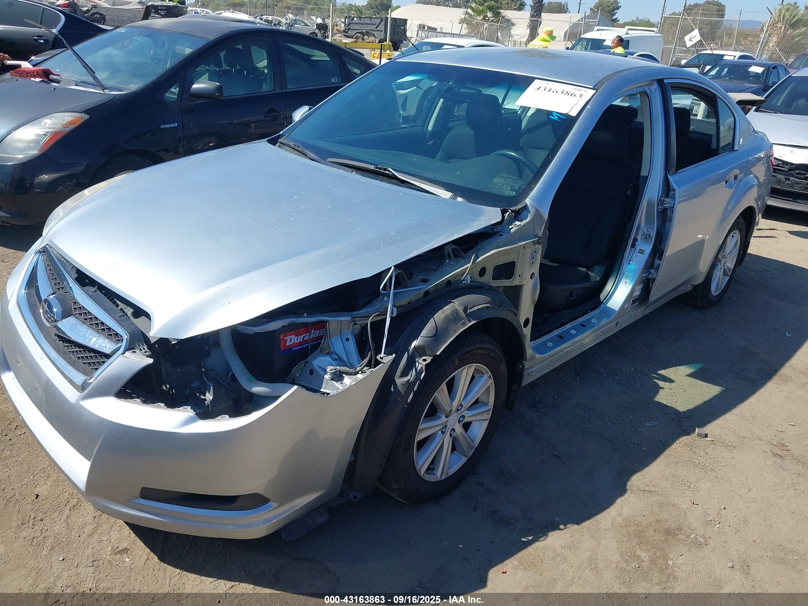 SUBARU LEGACY image 6