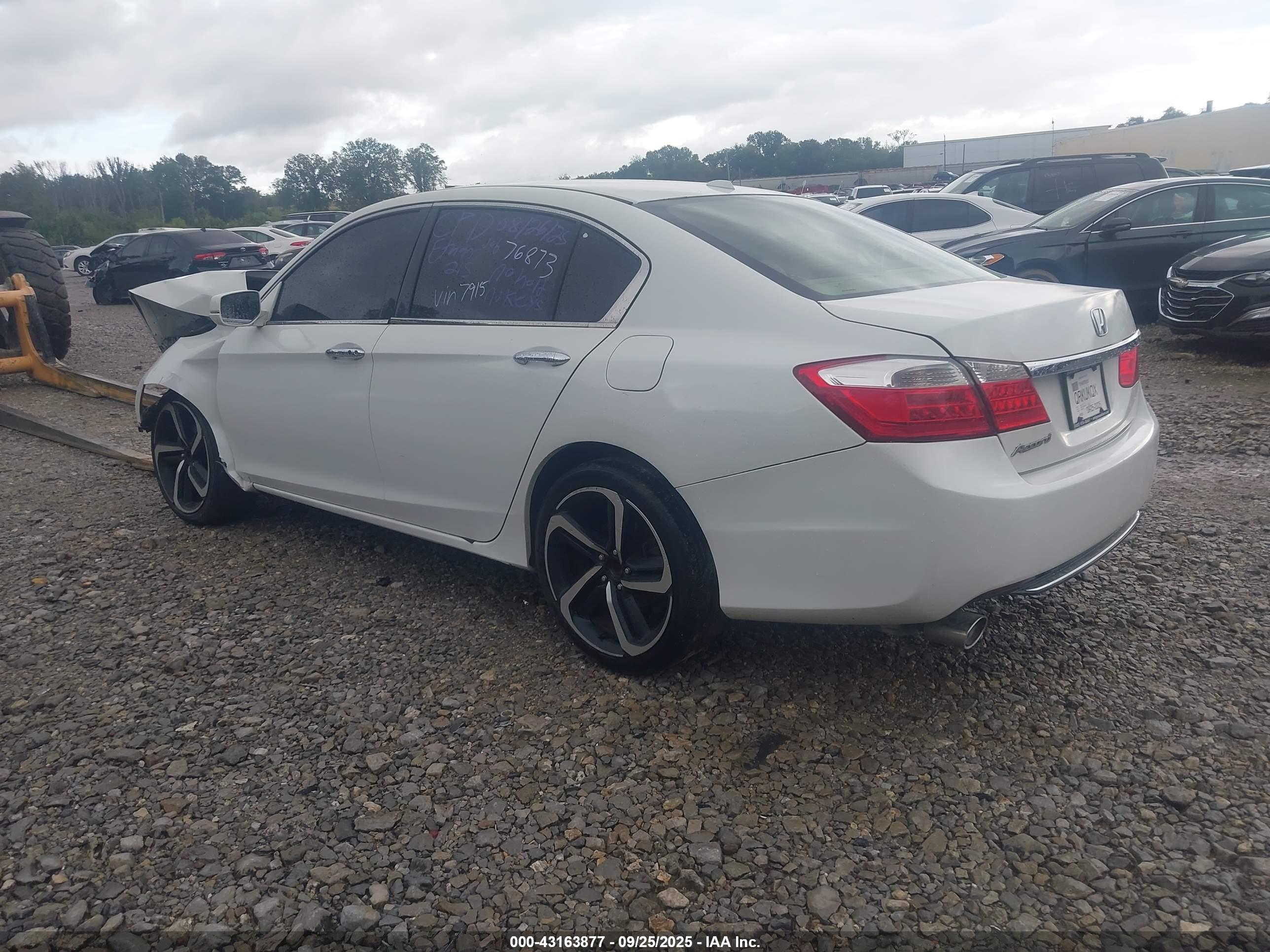 HONDA ACCORD image 3