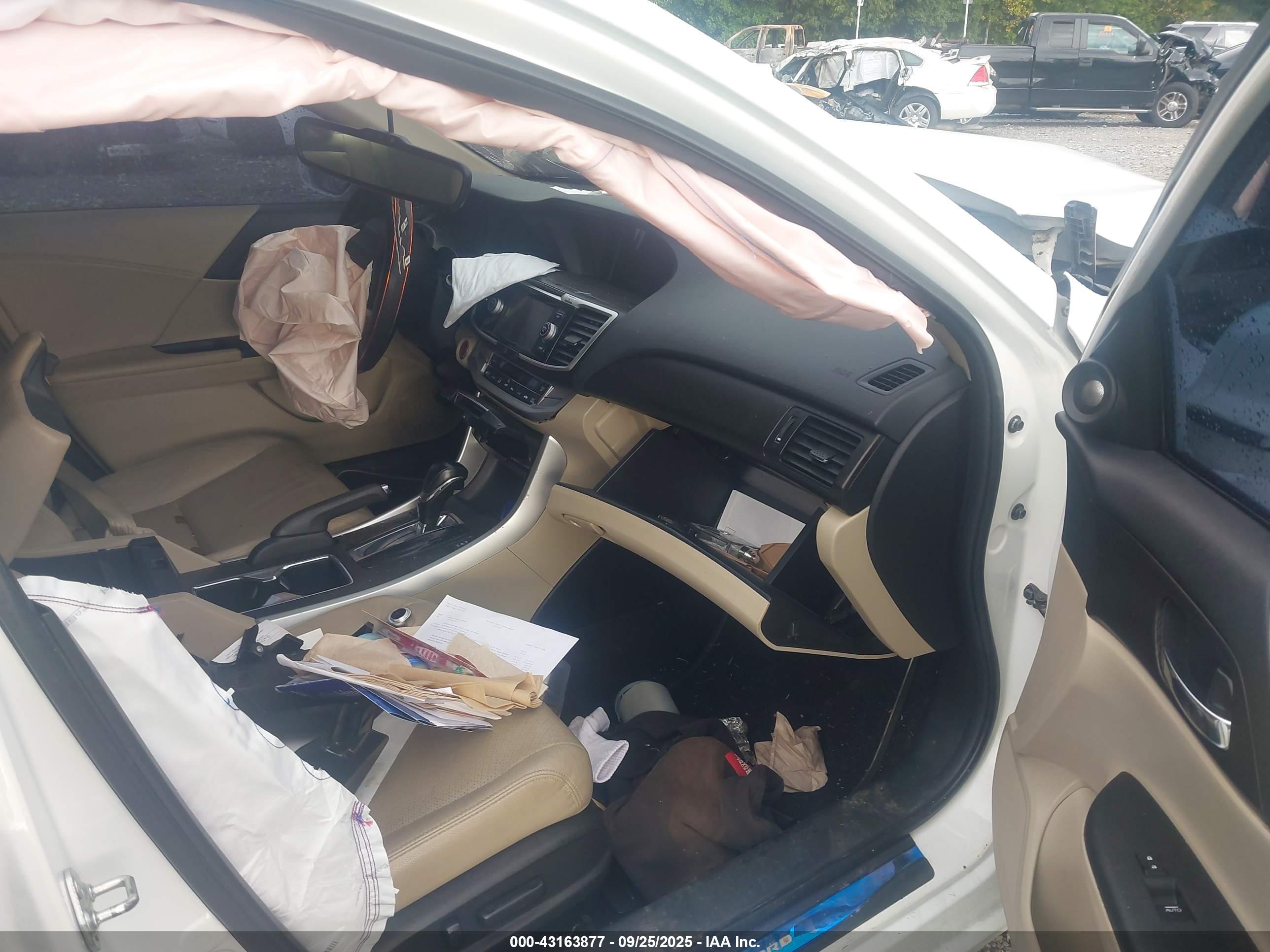 HONDA ACCORD image 5