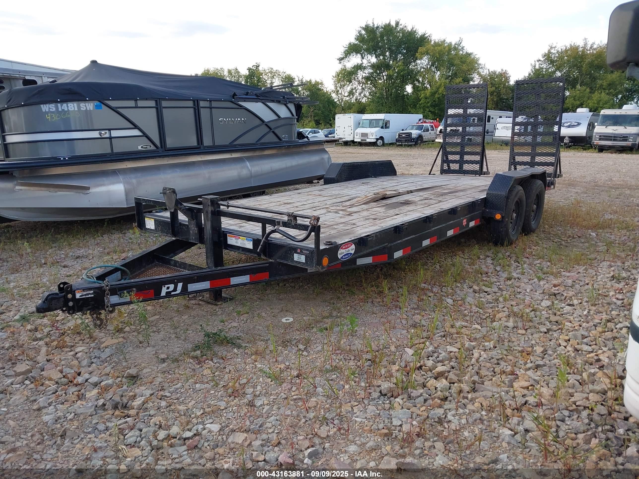 PJ TRAILERS image 2