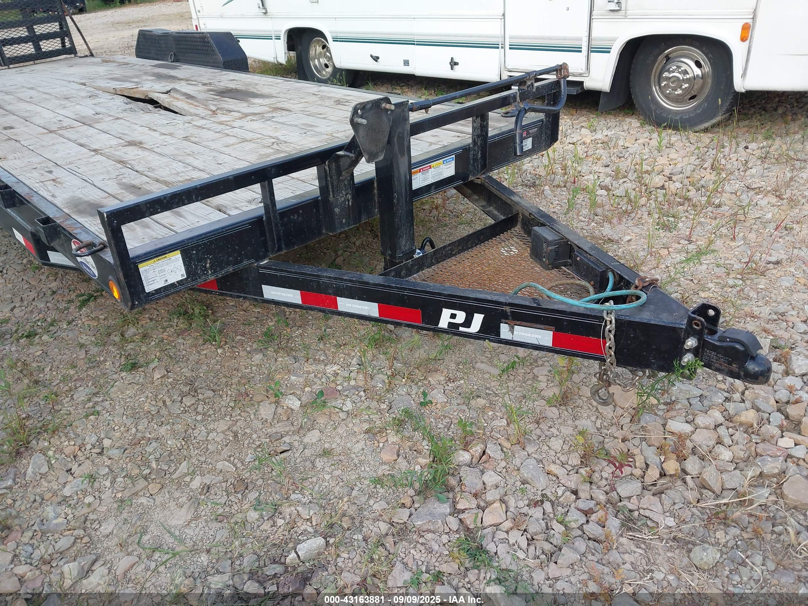 PJ TRAILERS image 8