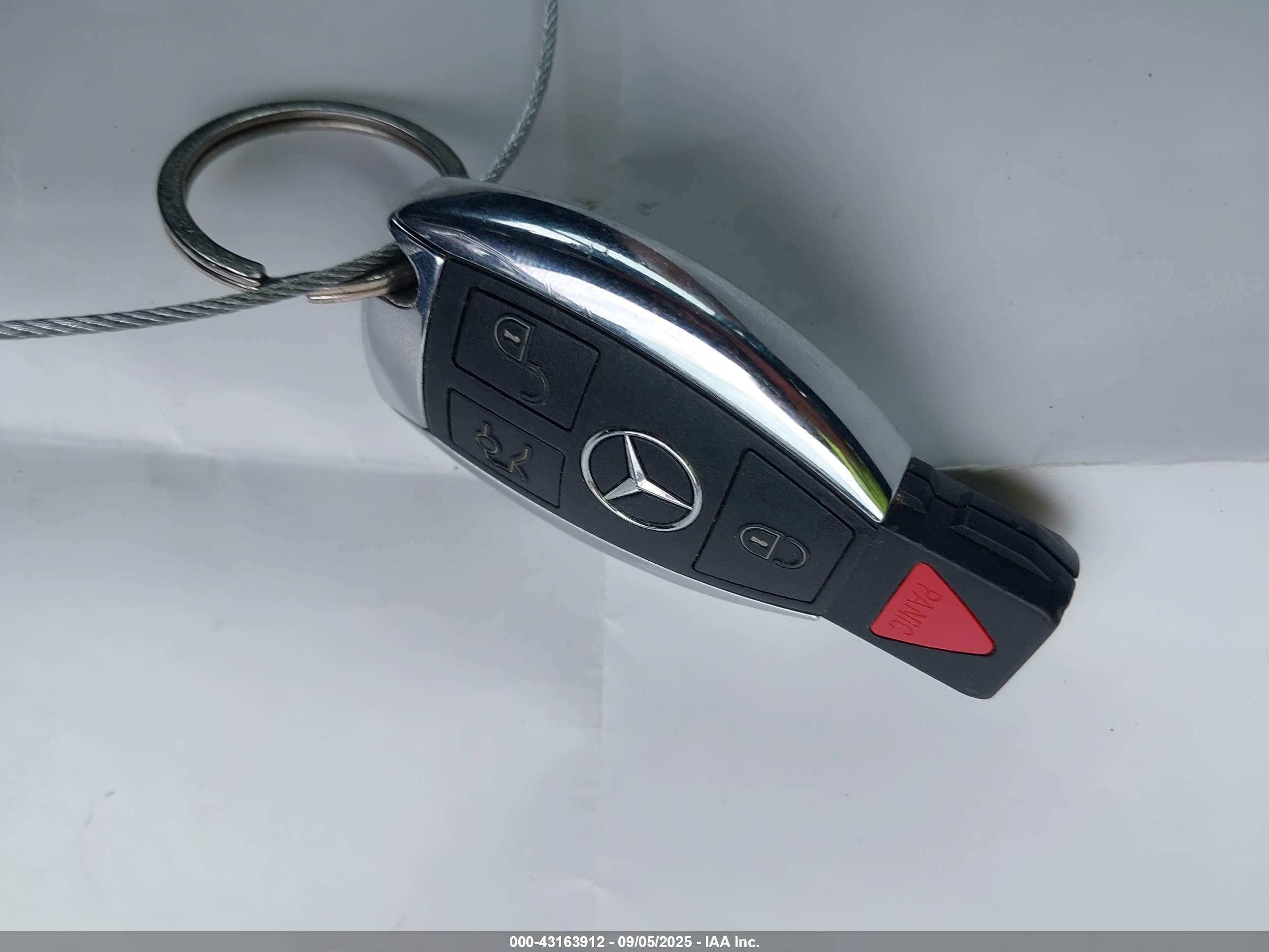 MERCEDES-BENZ C image 11