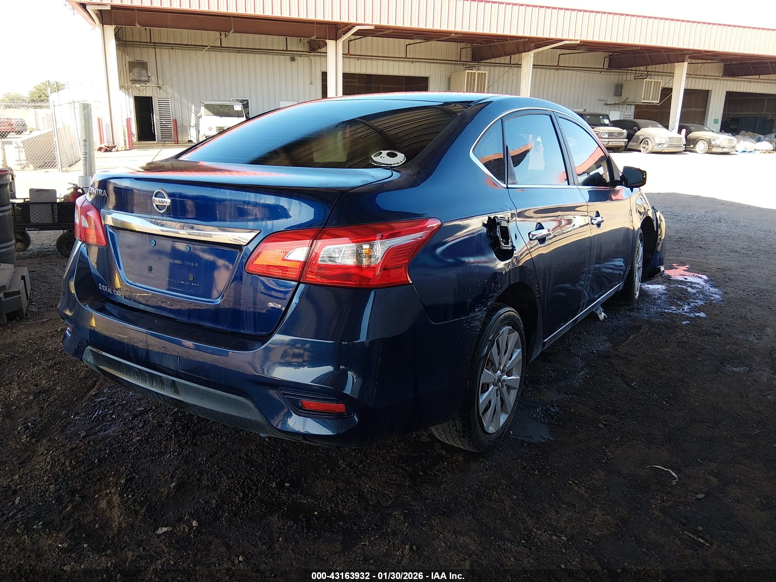 NISSAN SENTRA image 4