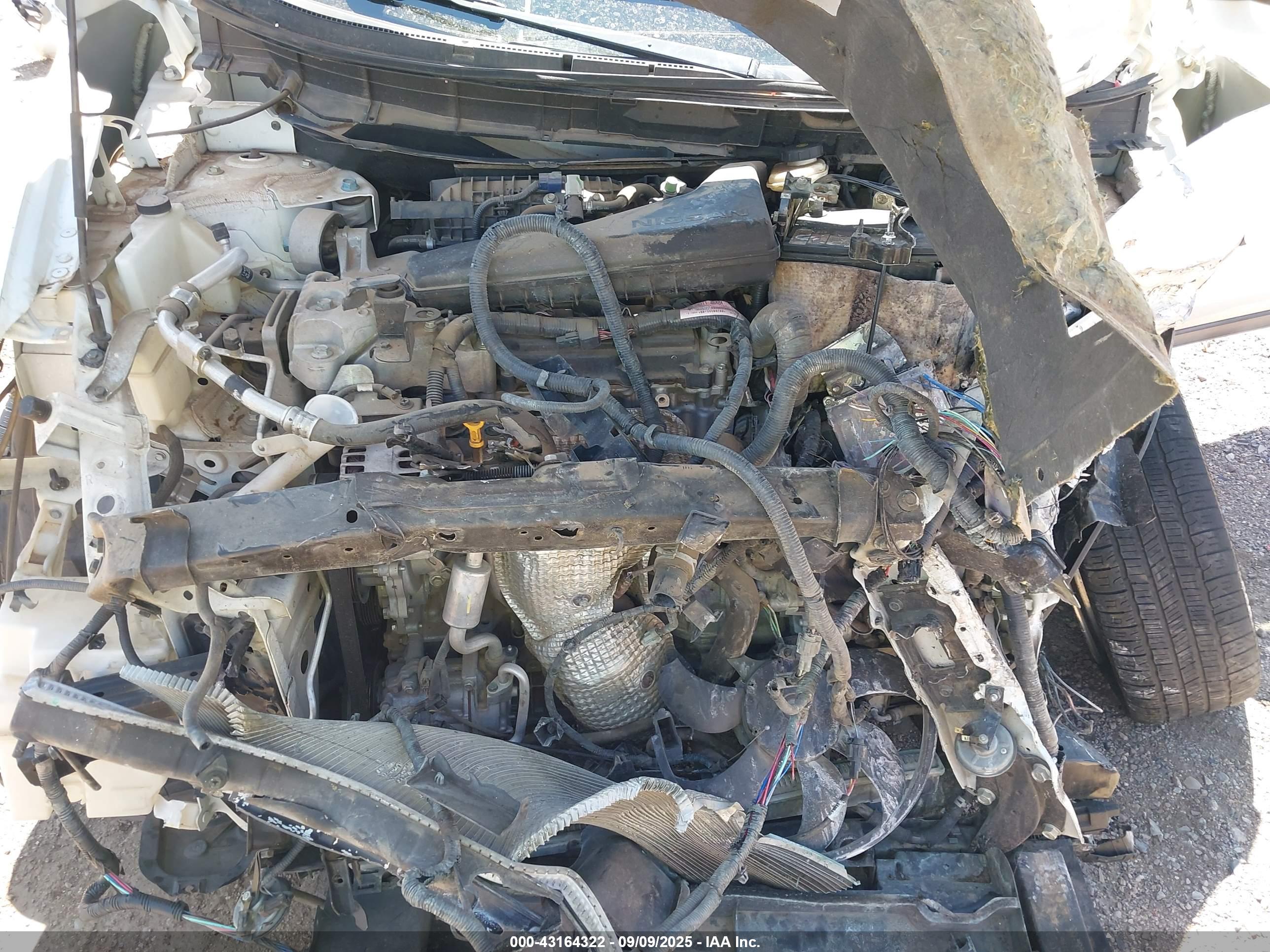 NISSAN ROGUE image 10