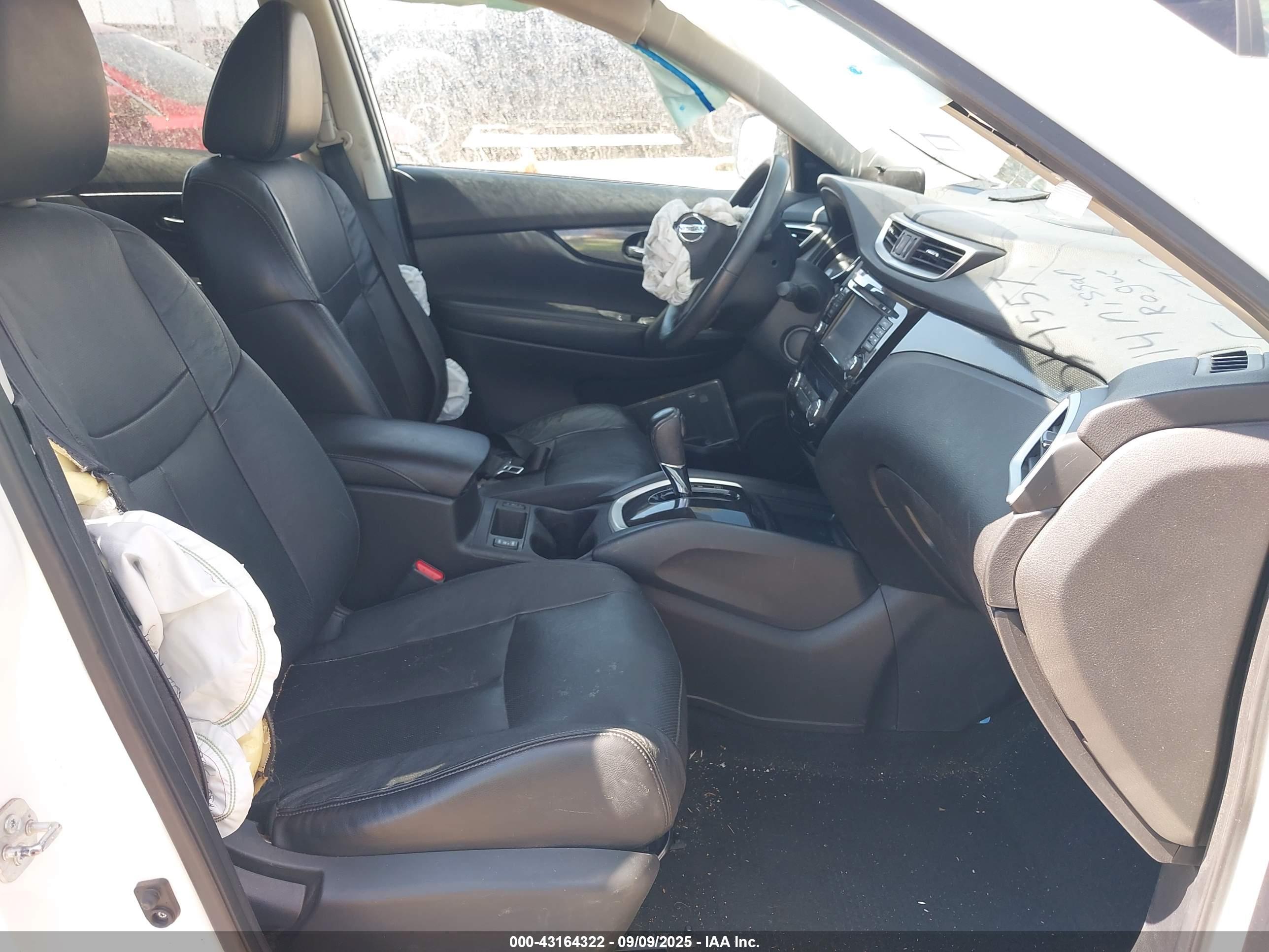 NISSAN ROGUE image 5