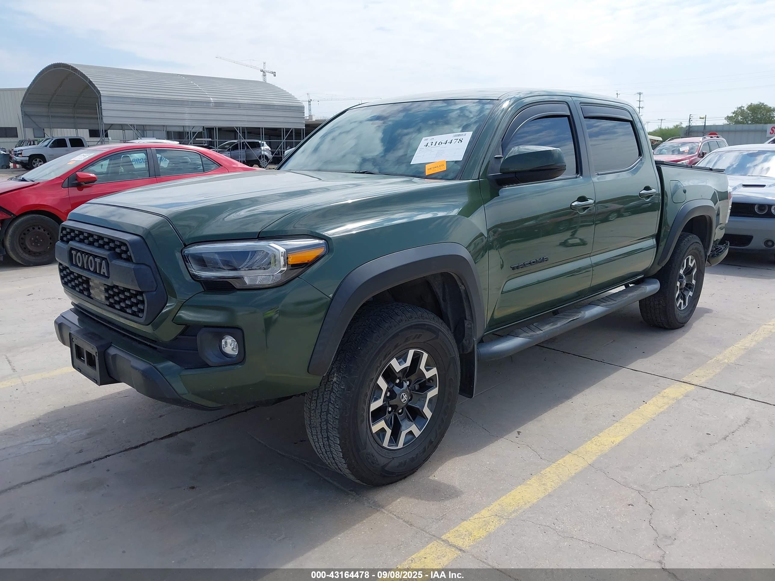 TOYOTA TACOMA image 2