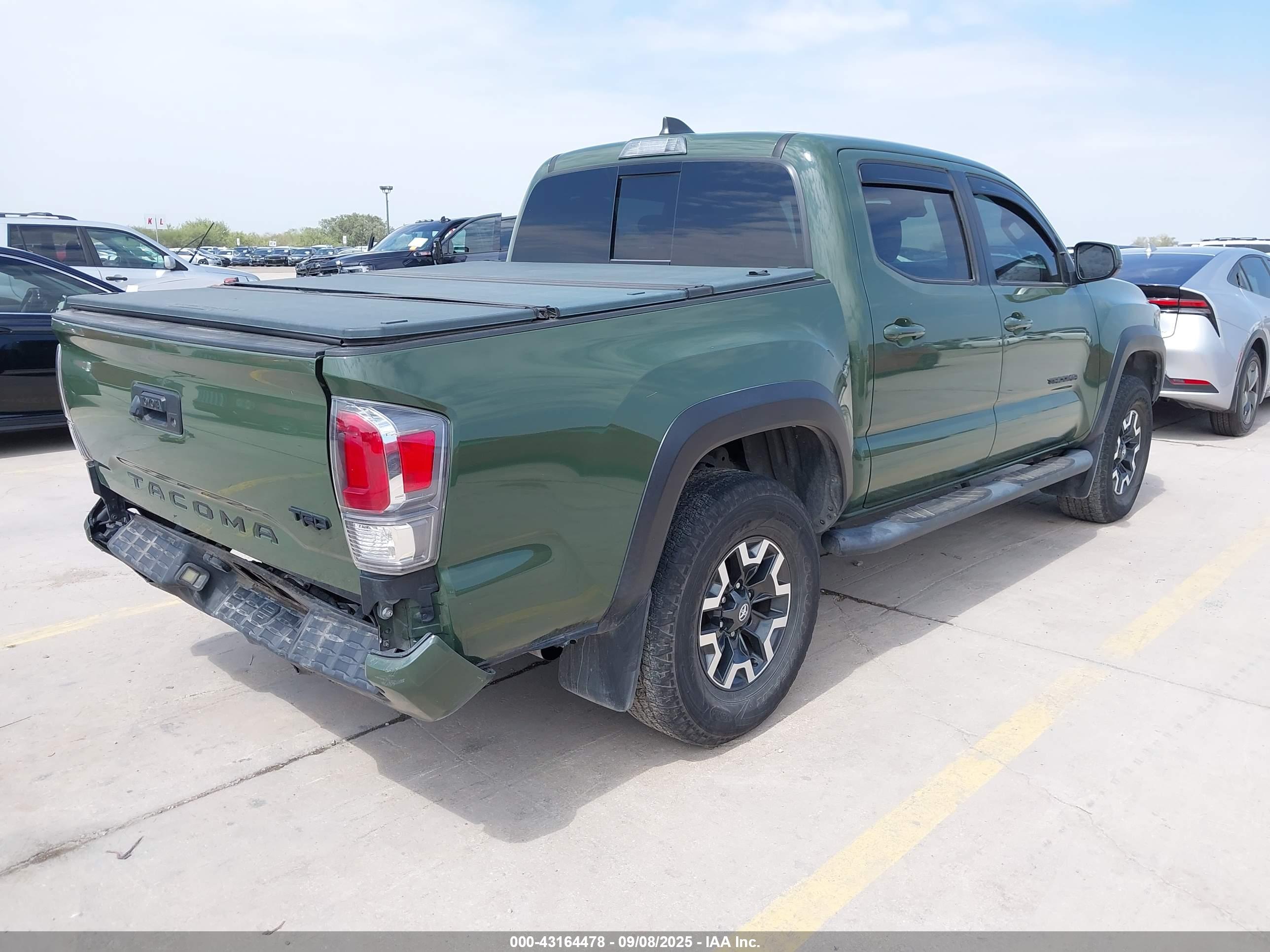 TOYOTA TACOMA image 4