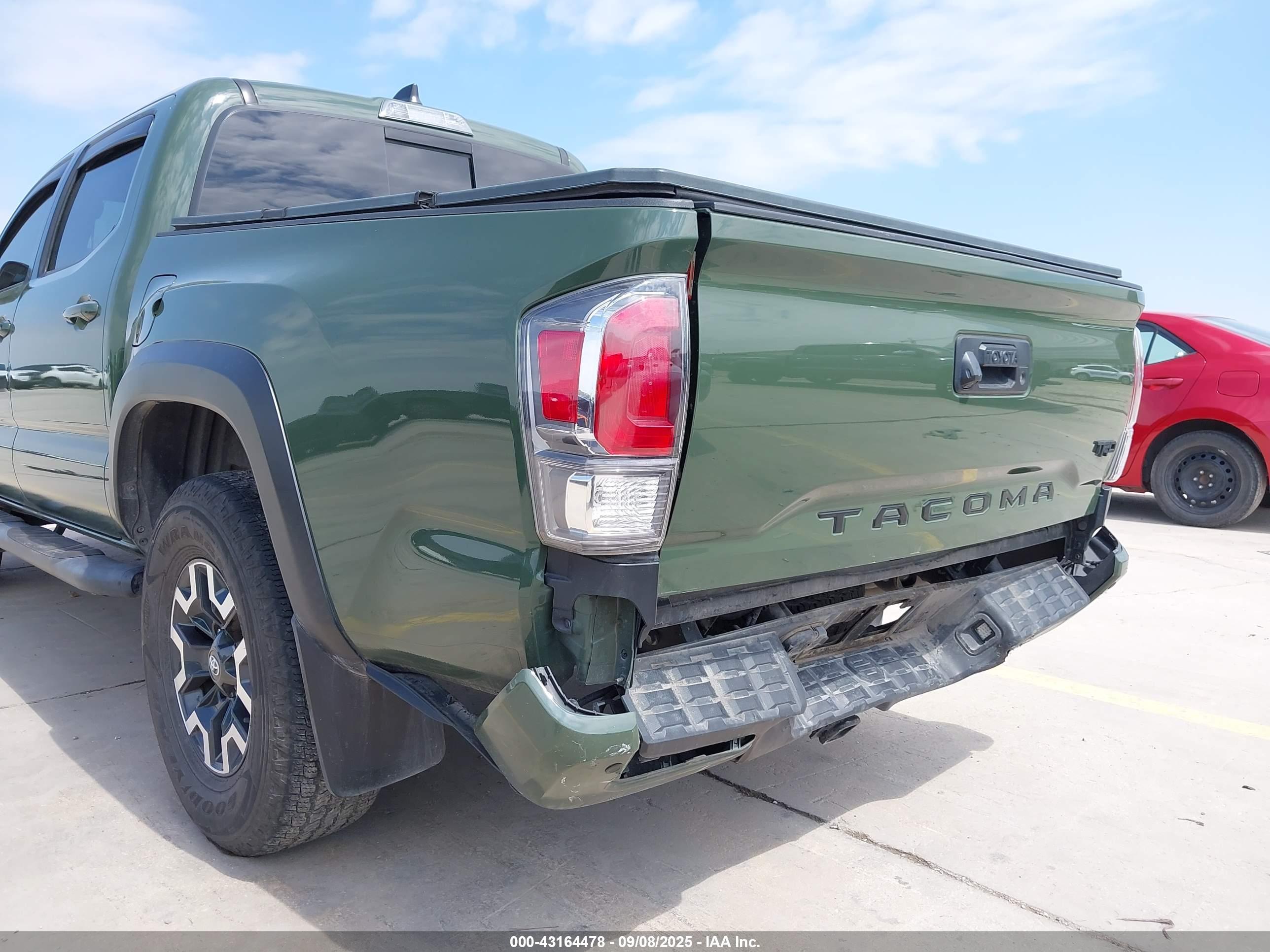 TOYOTA TACOMA image 6
