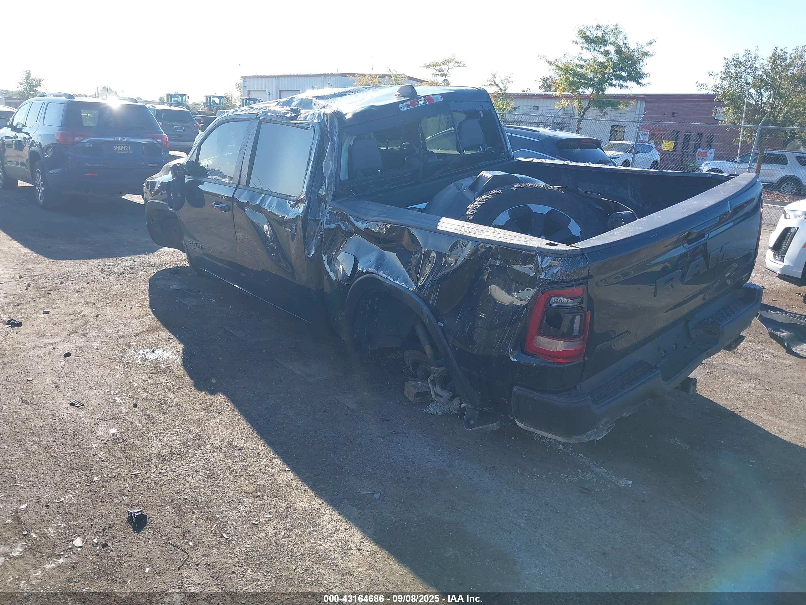 RAM 1500 image 3