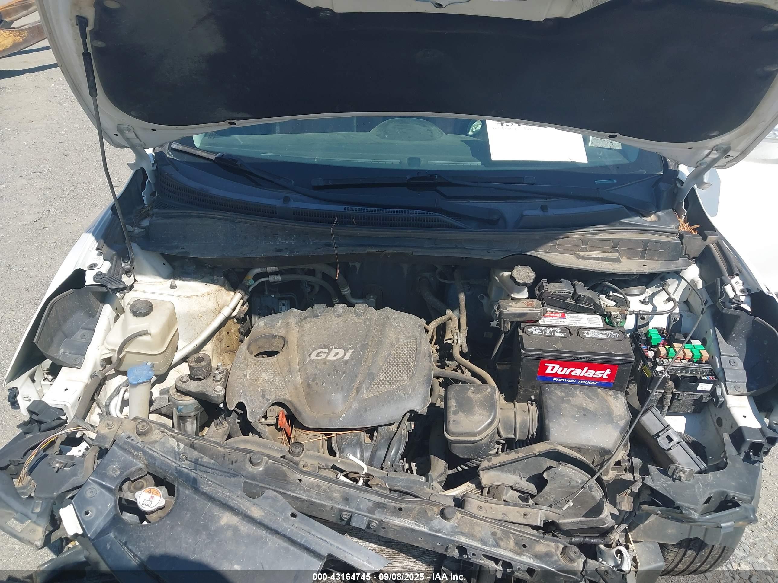 HYUNDAI TUCSON image 10
