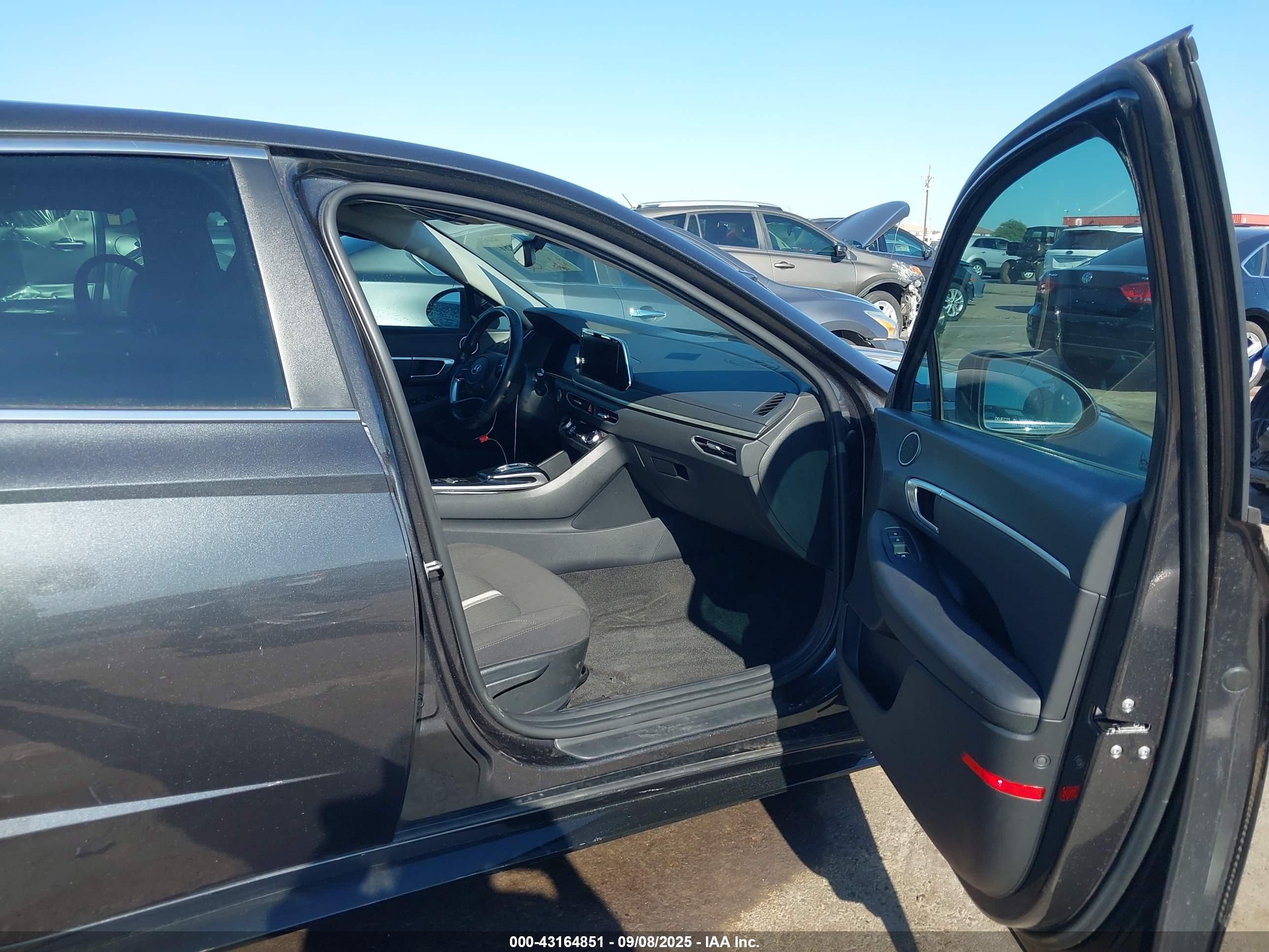 HYUNDAI SONATA image 5