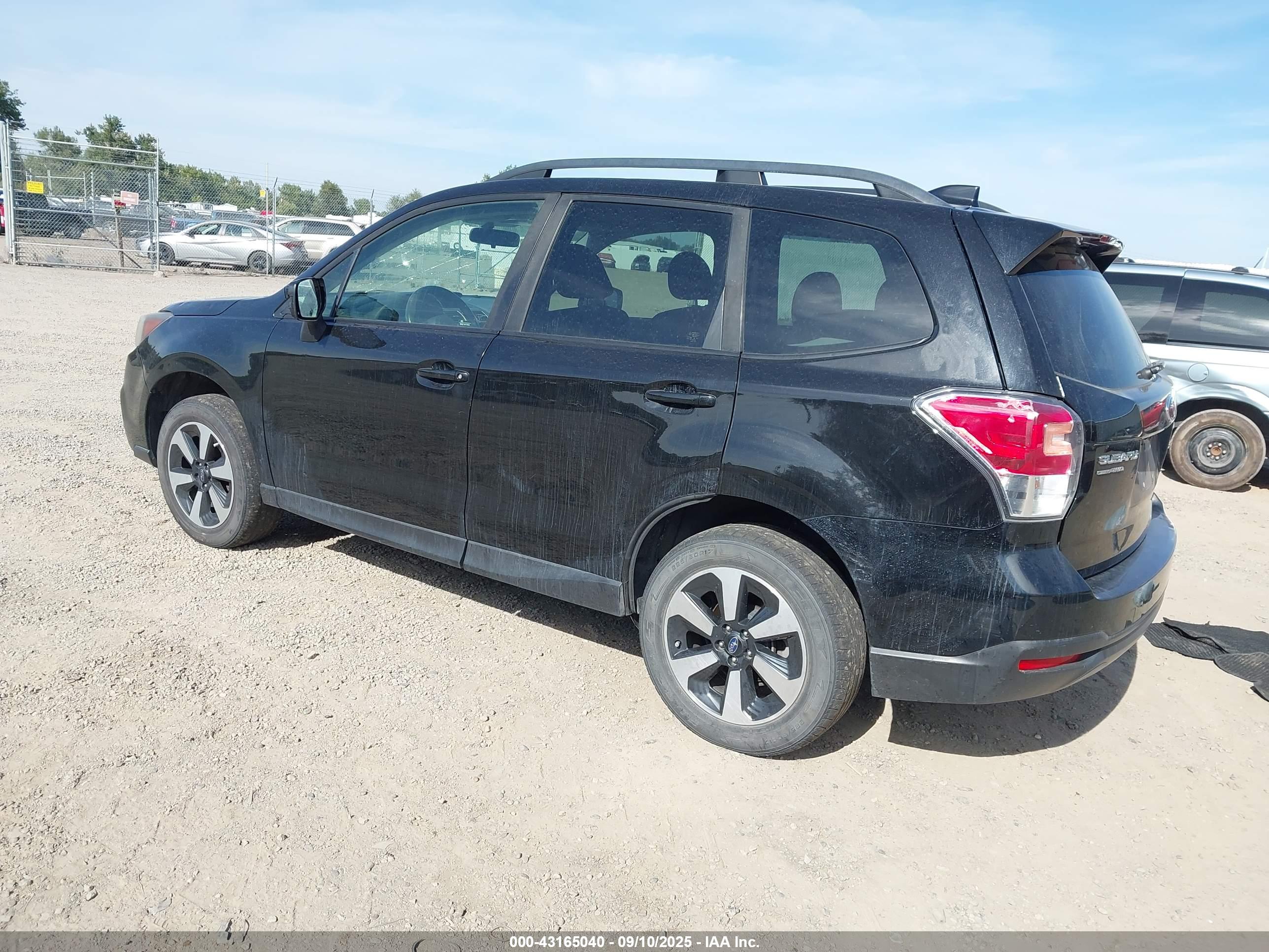 SUBARU FORESTER image 3