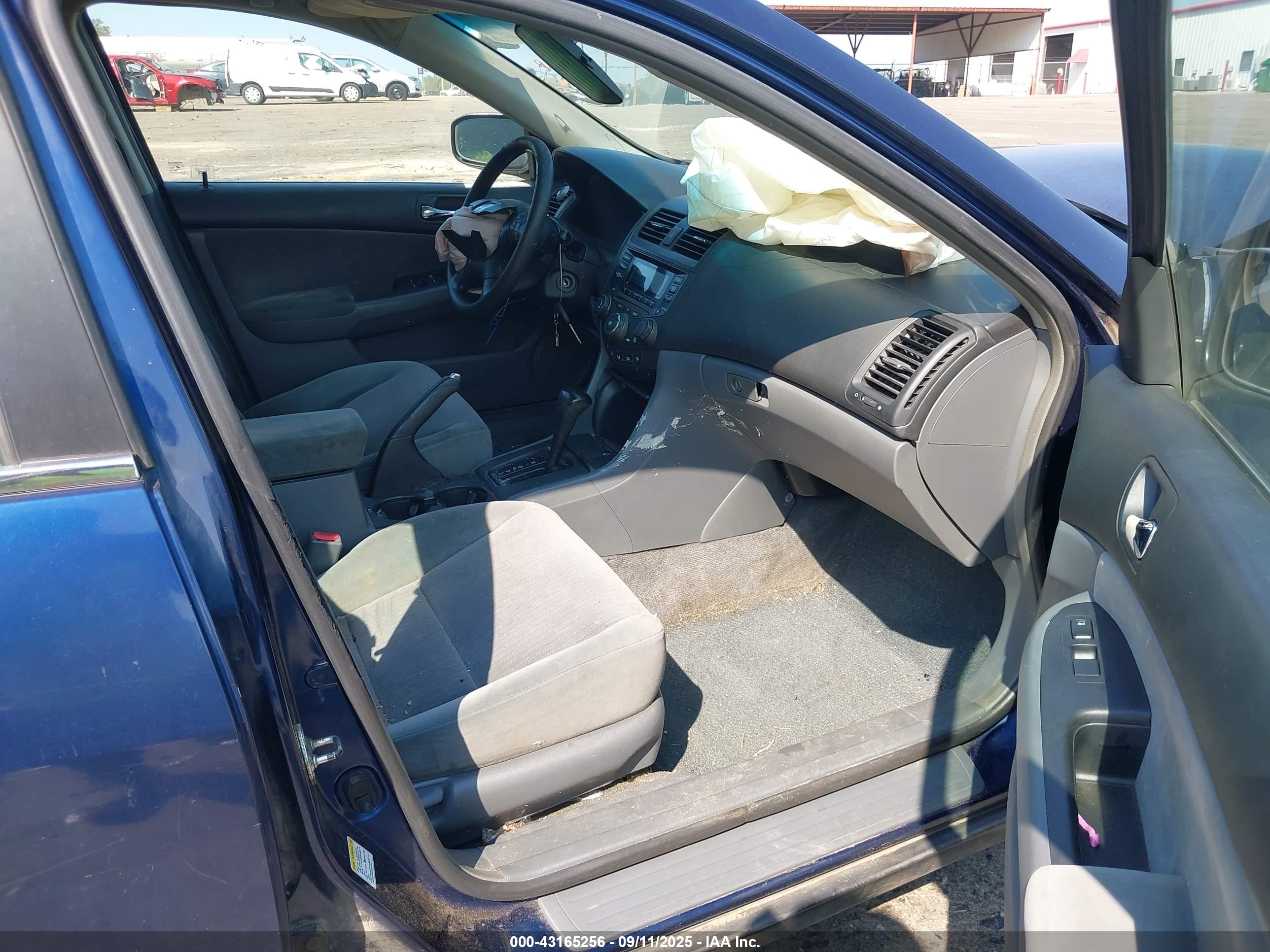 HONDA ACCORD image 5