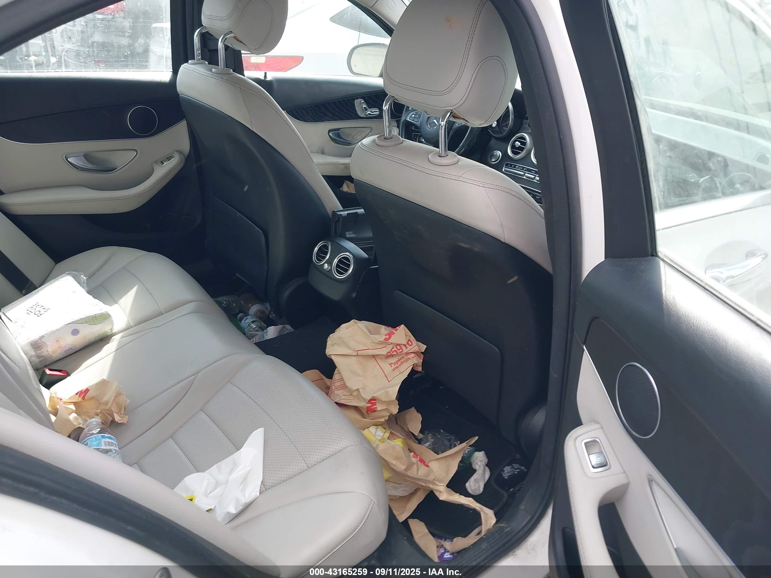 MERCEDES-BENZ C image 8