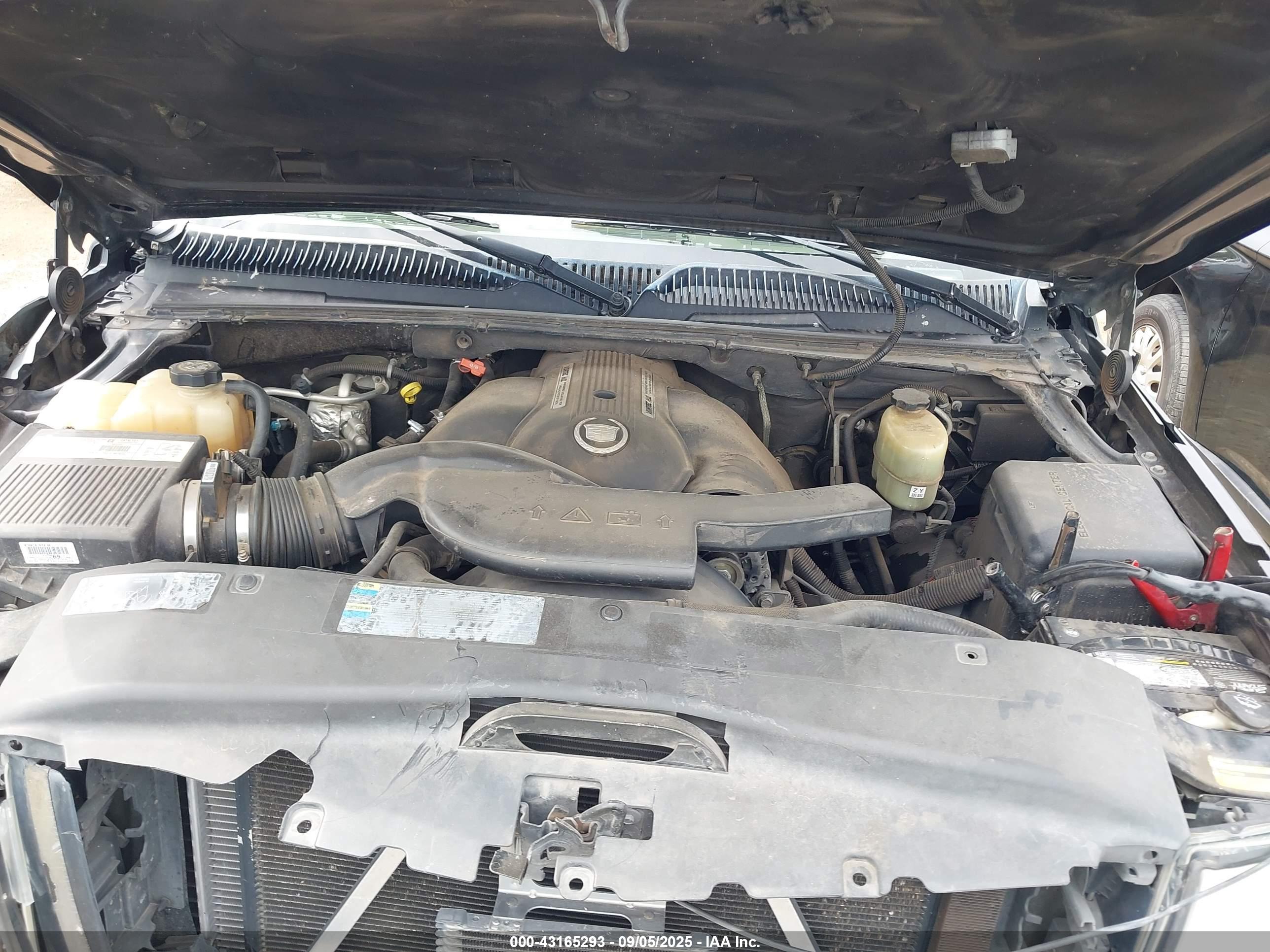CADILLAC ESCALADE image 10