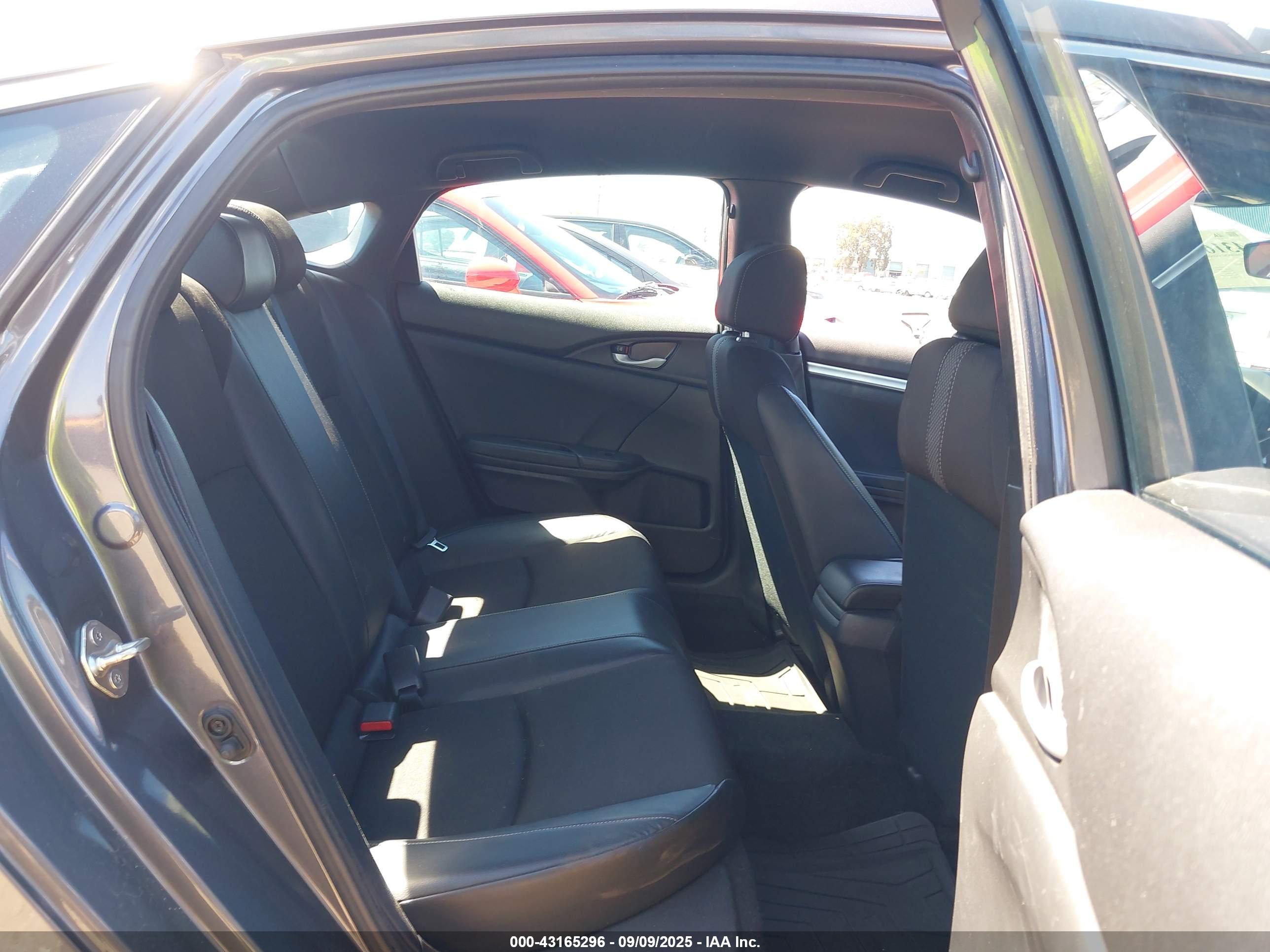HONDA CIVIC image 8